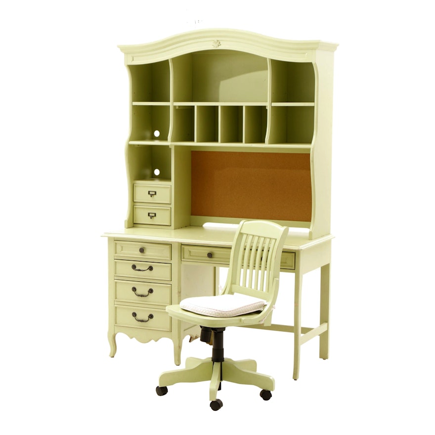 Youth Desk From The Young America Line By Stanley Furniture Ebth