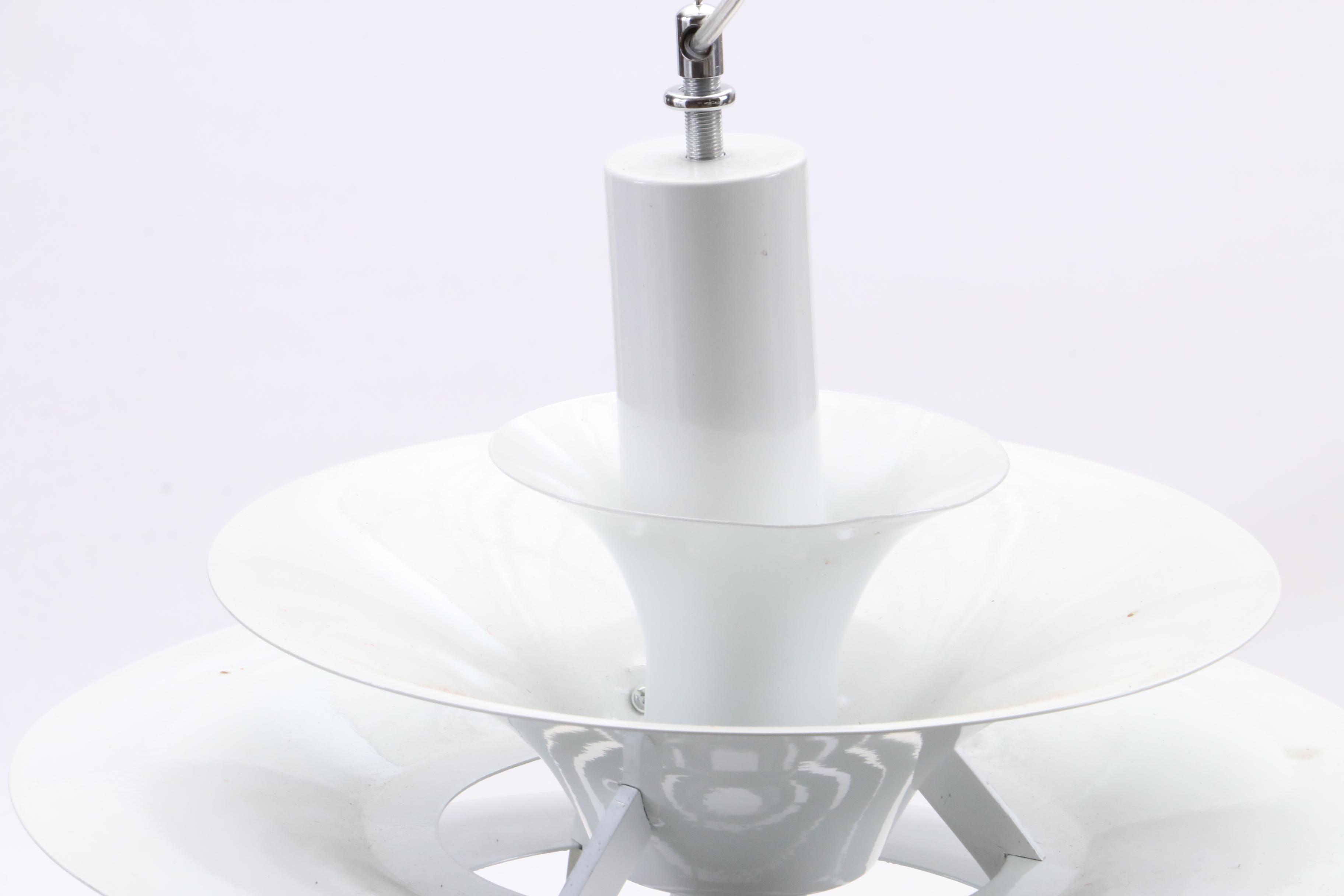 Mid Century Modern Style Pendant Light | EBTH