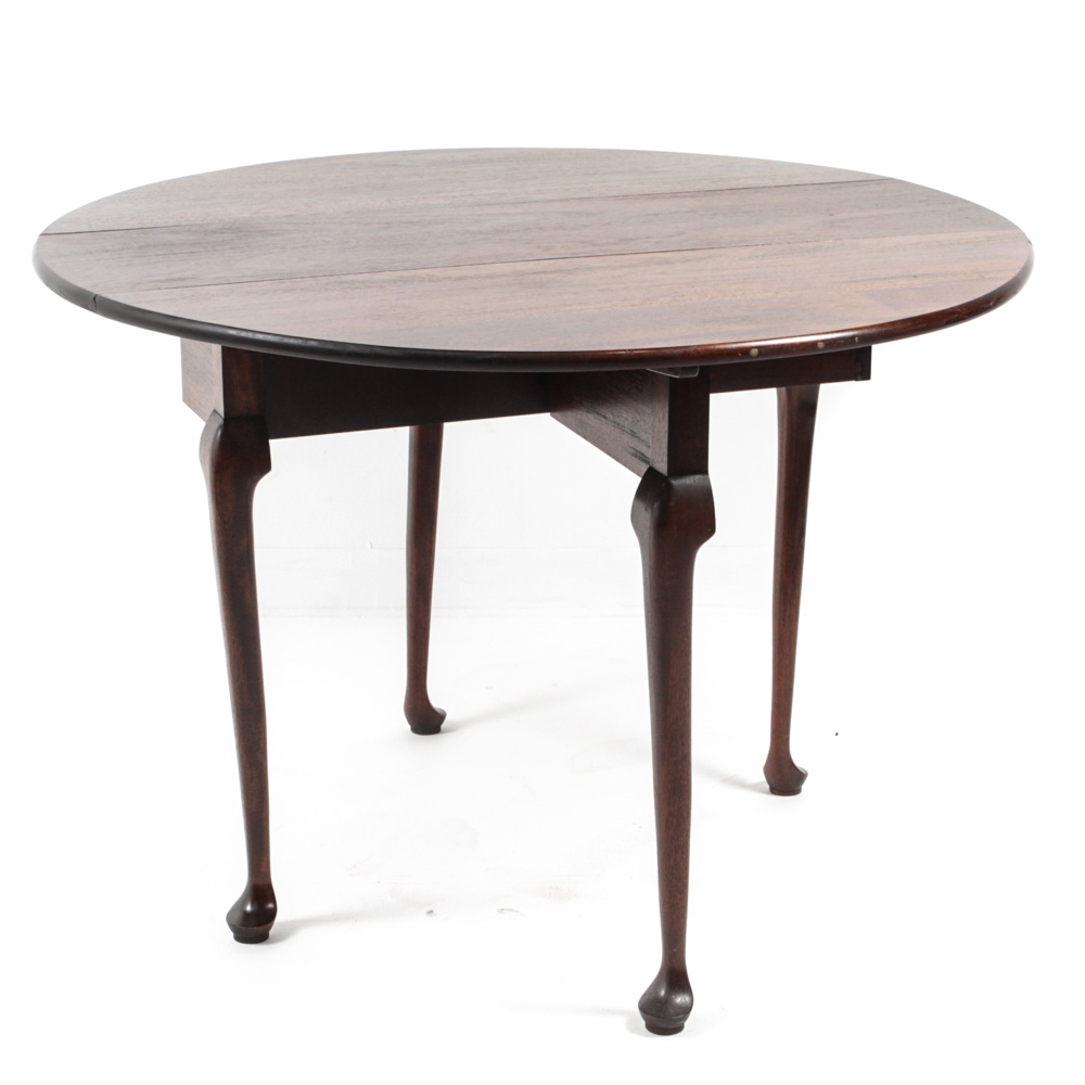 Vintage Queen Anne GateLeg Table in Walnut EBTH