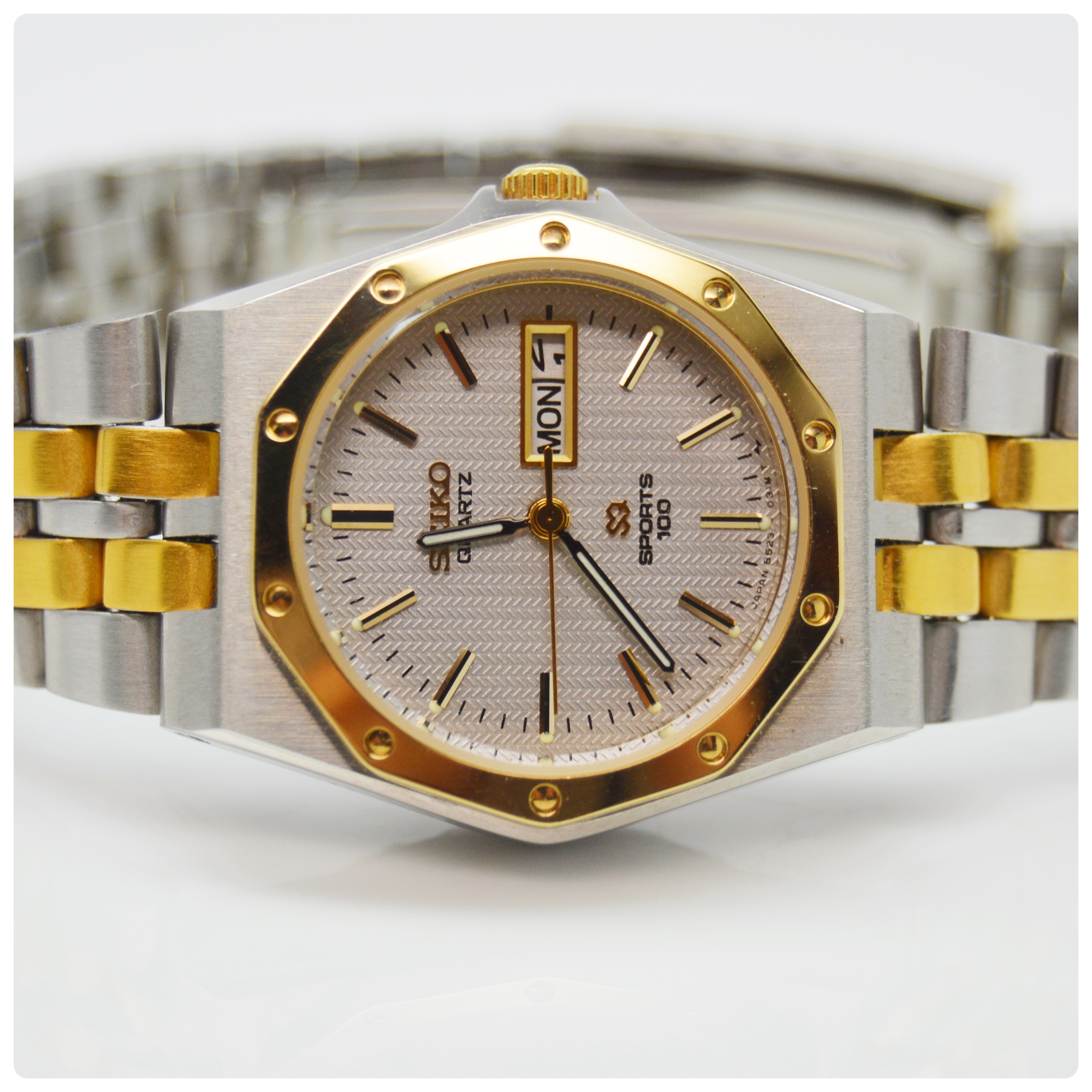 Seiko Quartz Sports 100 Stainless Steel and Gold Plate Wristwatch EBTH