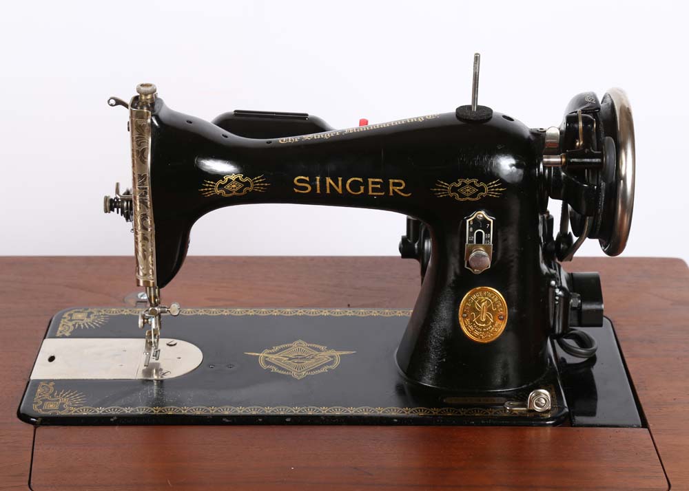 Circa 1938 Singer Sewing Machine EBTH
