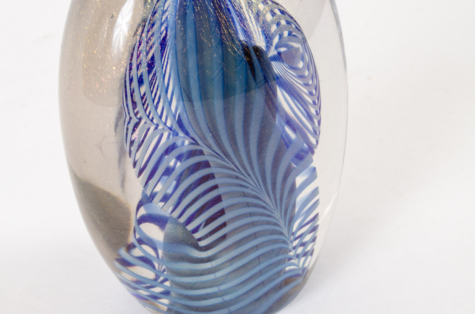 Robert Eickholt Signed Art Glass Paperweight, 1986 EBTH