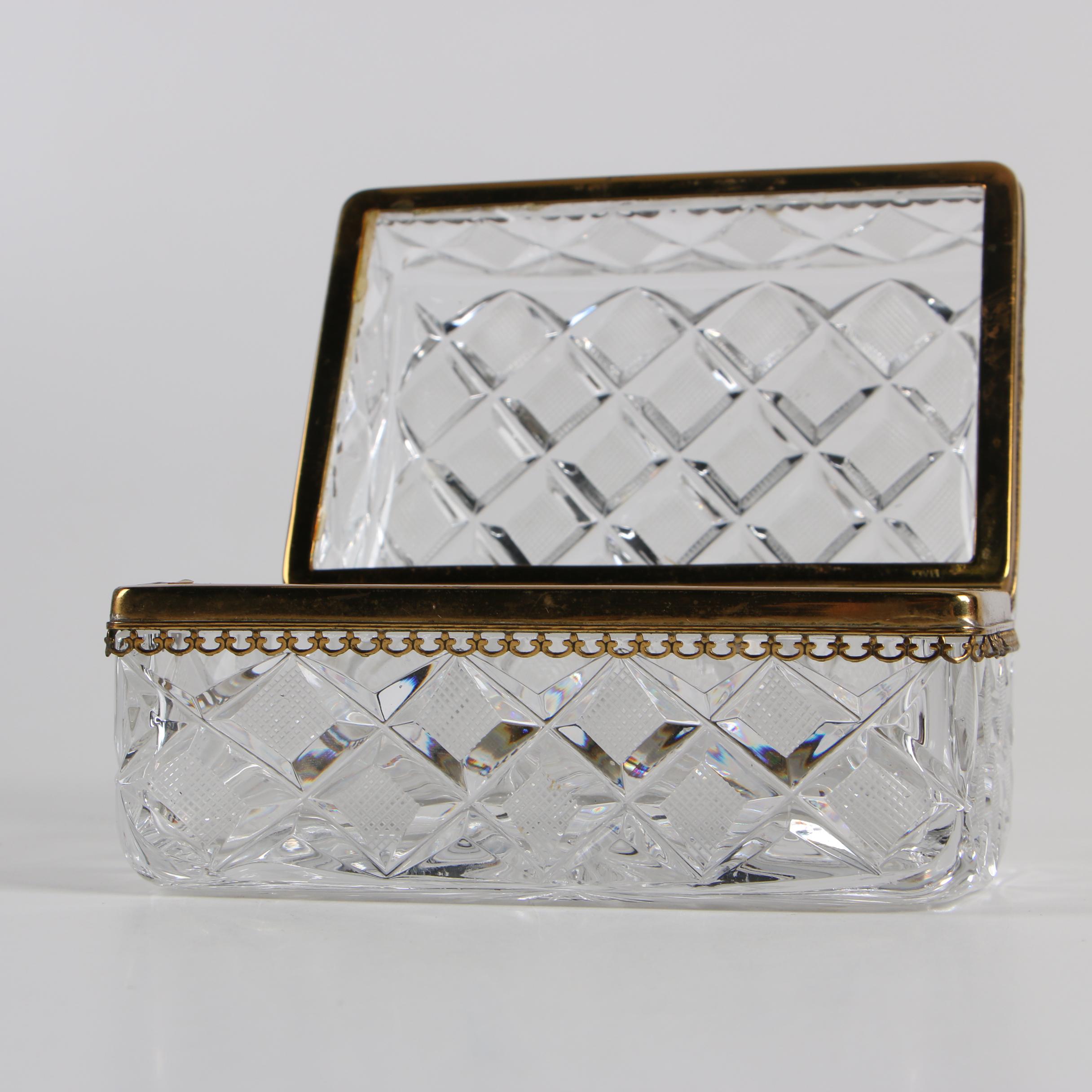 Crystal Trinket Box with Fine Diamond Pattern EBTH