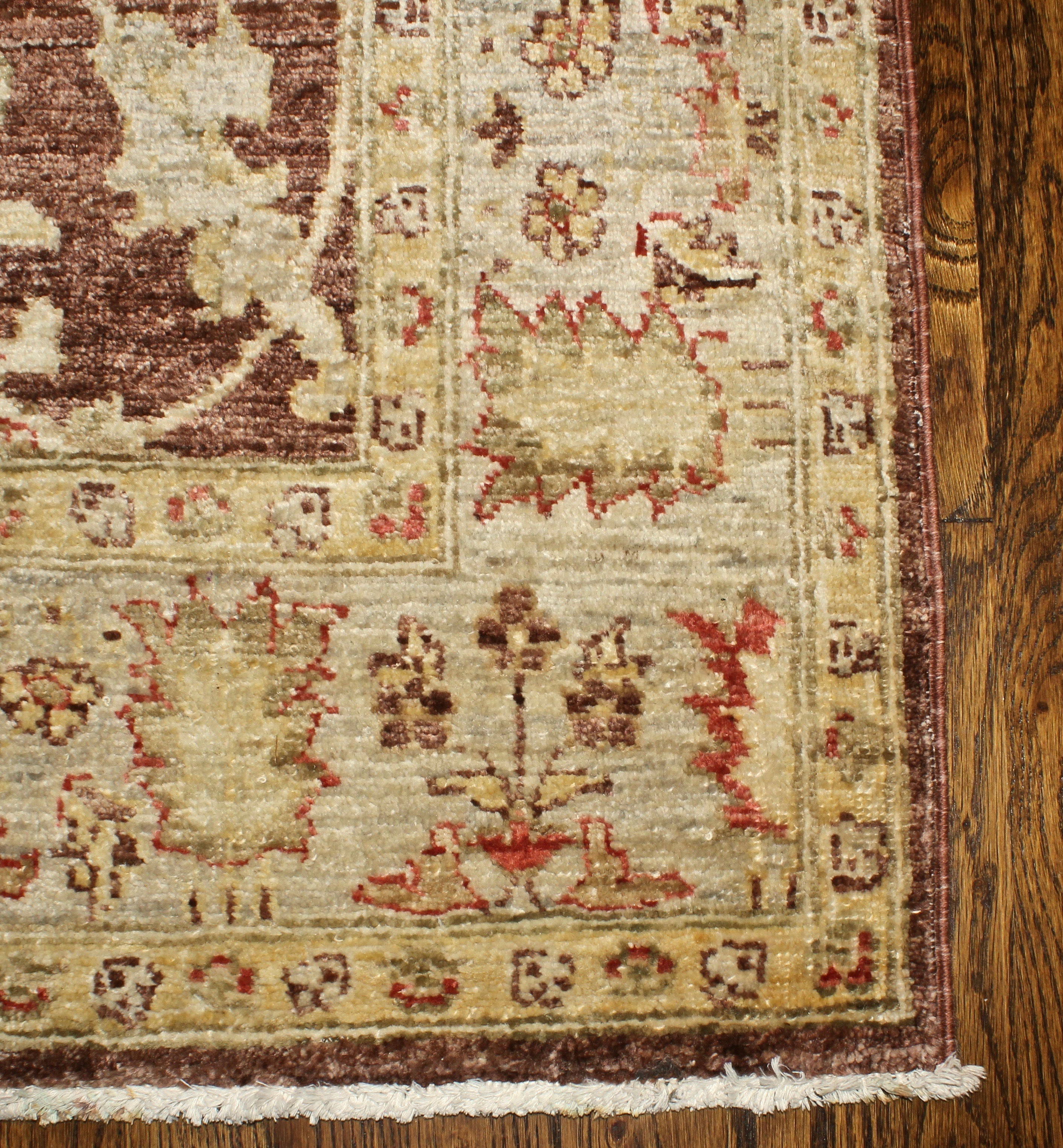 HandKnotted Pakistani Wool Accent Rug EBTH