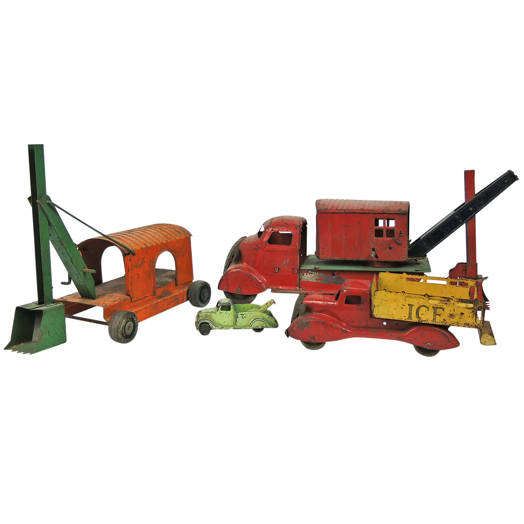 Wyandotte Toys Ice Truck, Erie Tow Truck, and Vintage Steam Shovels EBTH