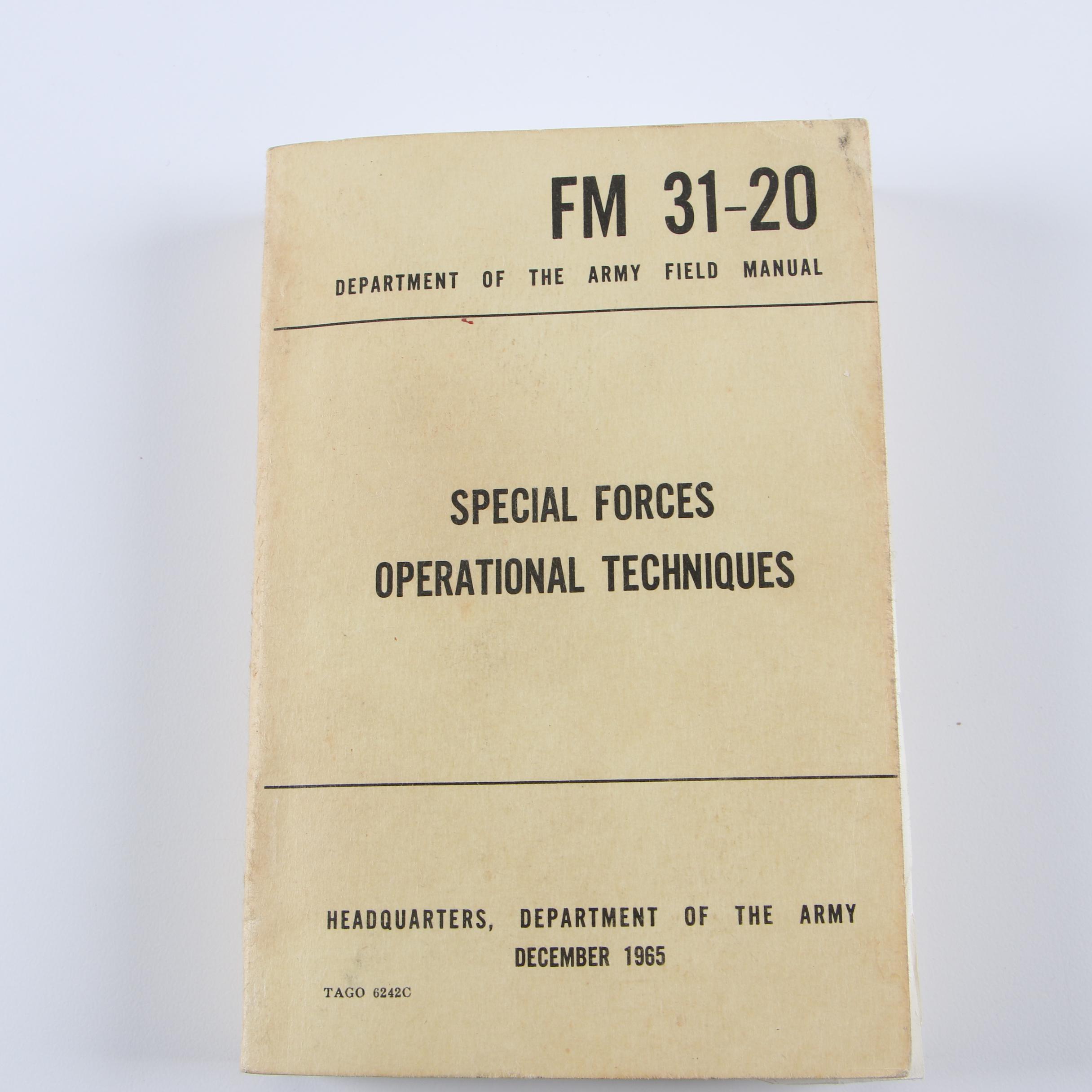 Vintage United States Army Handbooks and Guides EBTH