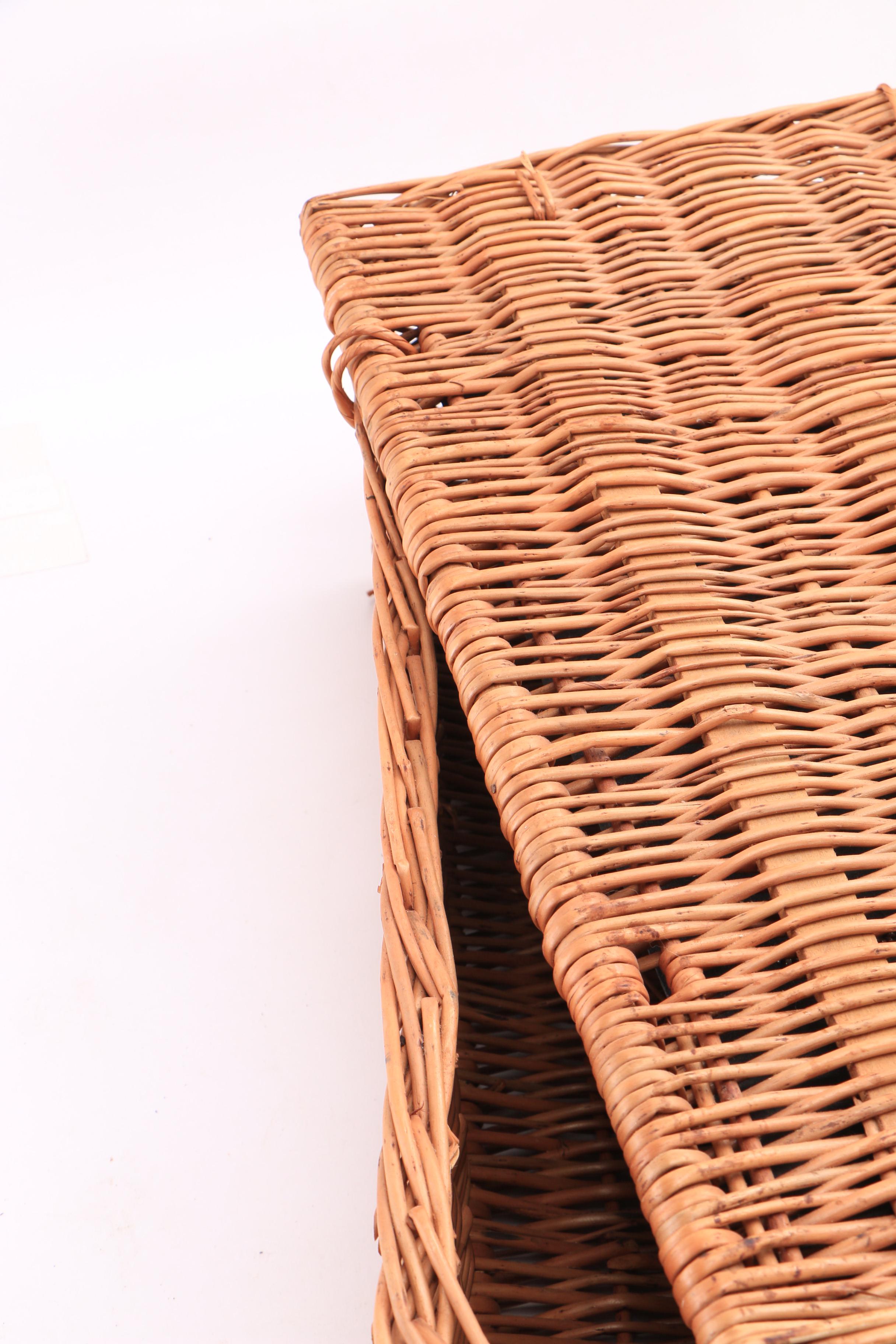 Optima English Picnic Basket with Tableware EBTH