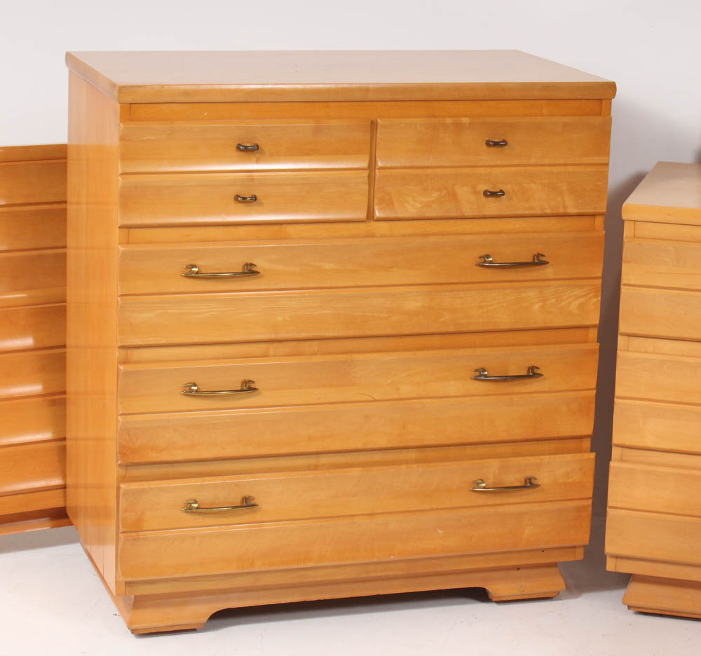 Maple Bedroom Suite from Kling Furniture EBTH