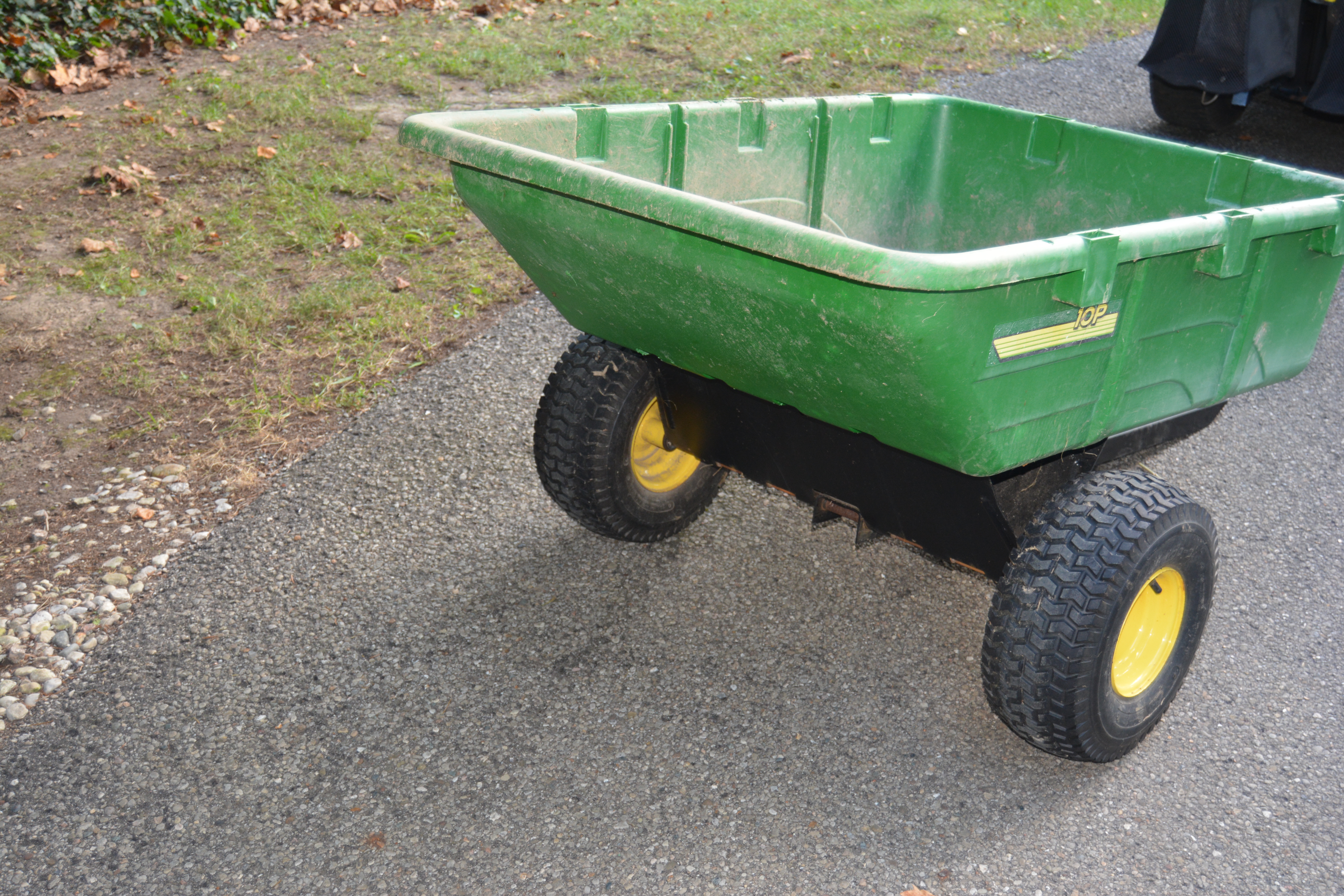 John Deere 10P Trailer/Dump Cart Attachment EBTH