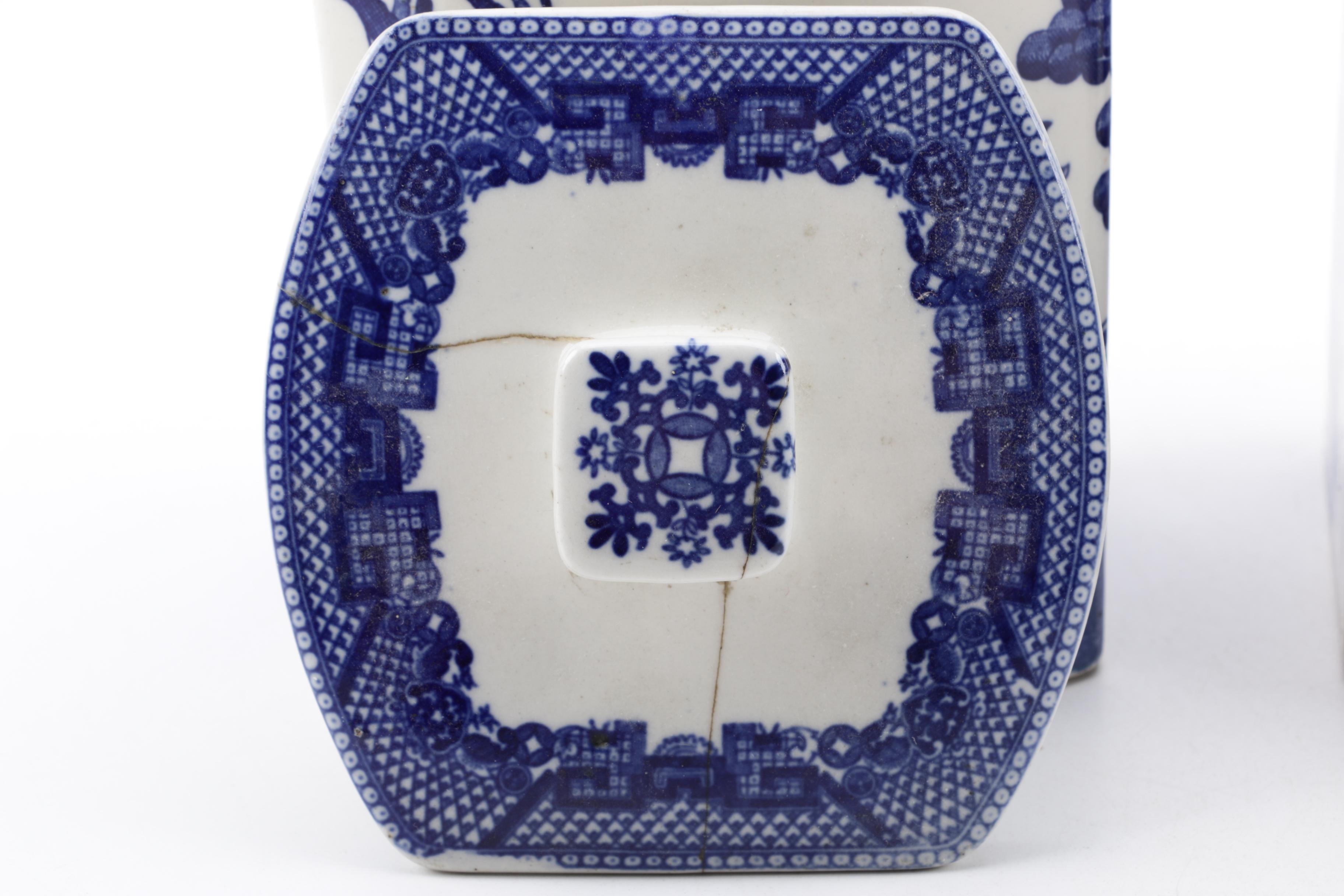 "Blue Willow" Ceramic Kitchen Canisters EBTH