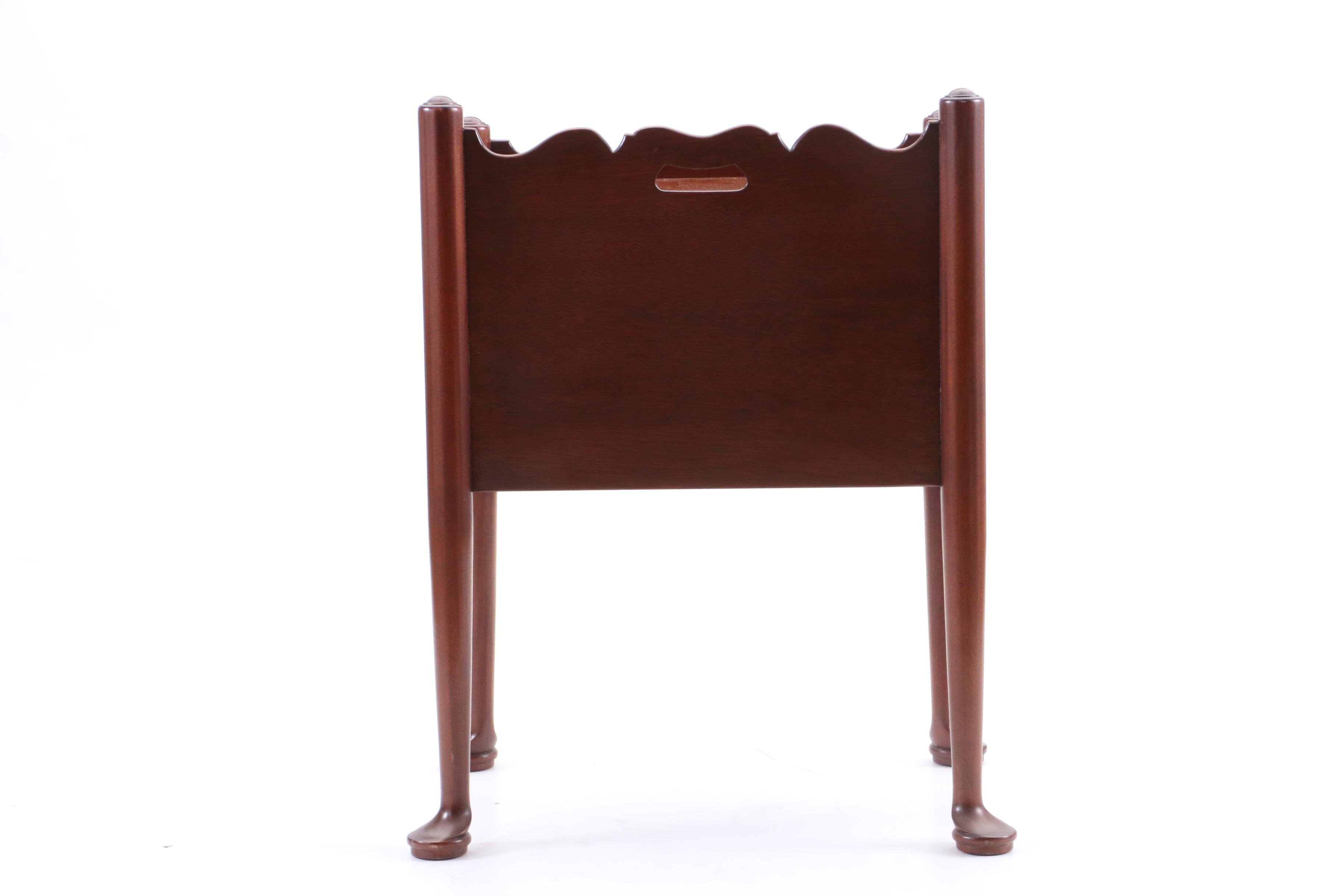 Style Mahogany Bedside Table EBTH