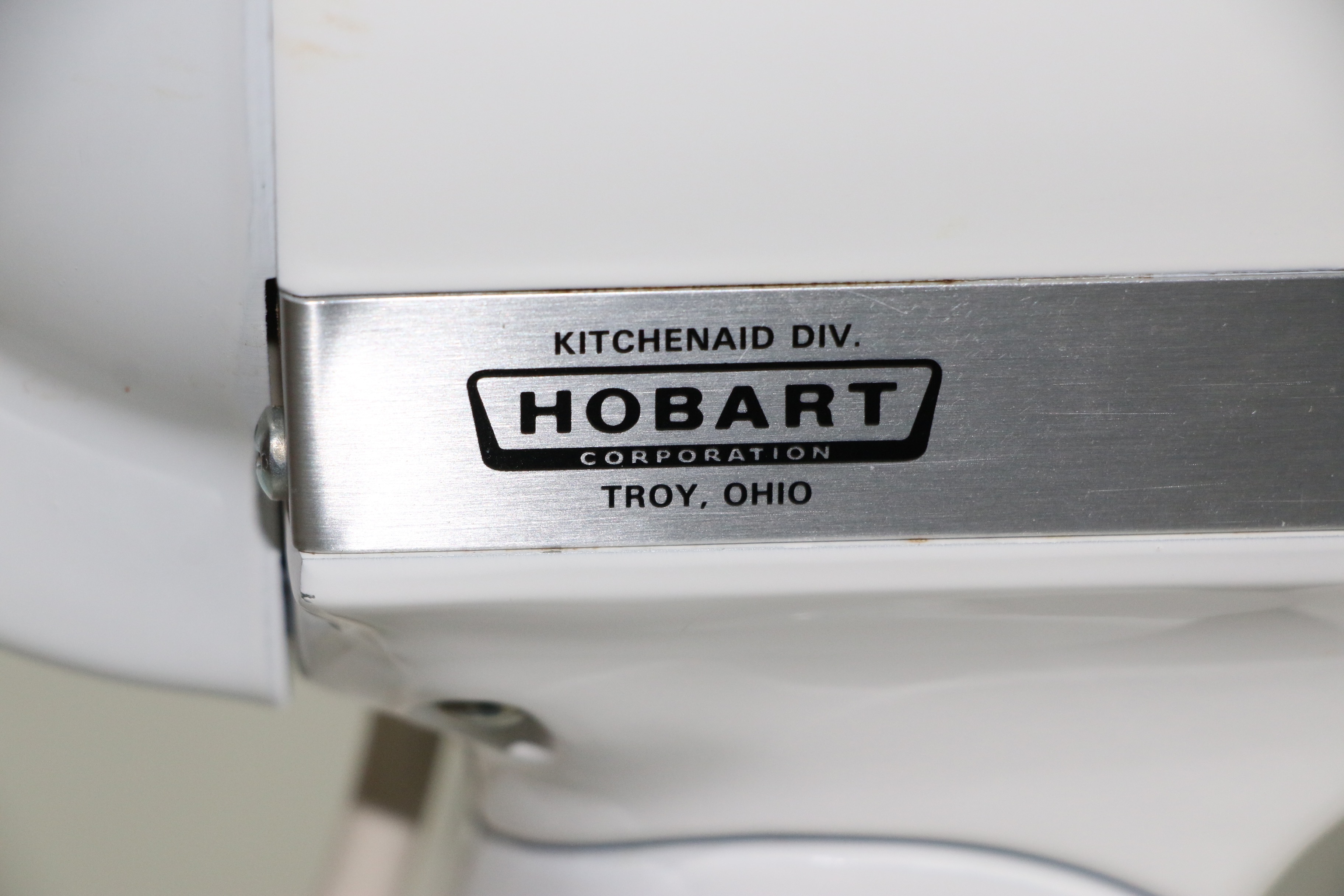 Hobart KitchenAid Stand Mixer Model K45SS EBTH   IMG 8641 