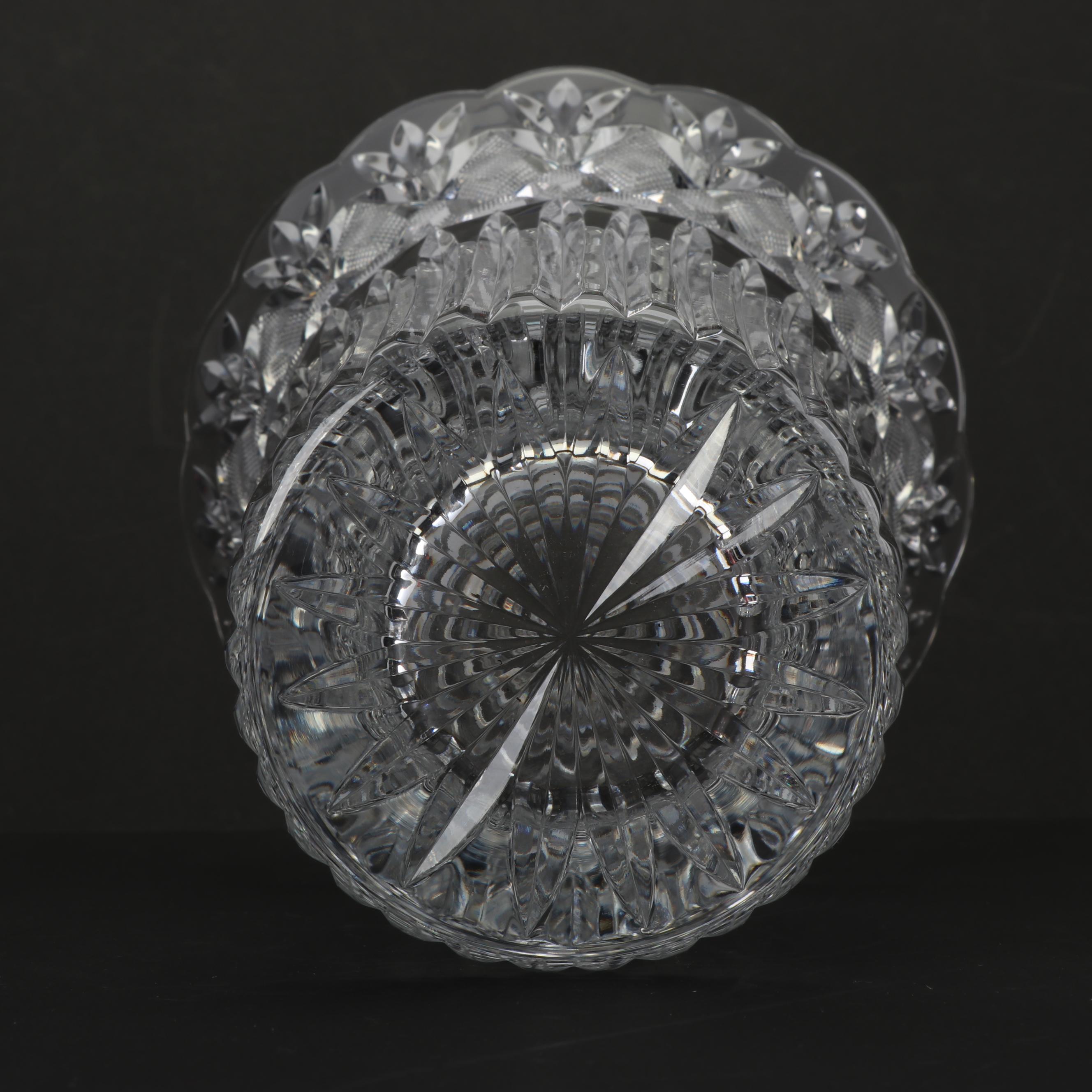 Waterford Crystal "Romance of Ireland Collection Irish Lace" Vase EBTH