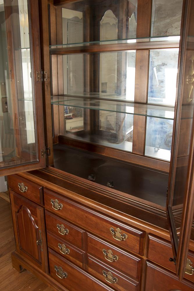 Federal Style Cherry Finish China American Drew, Late 20th