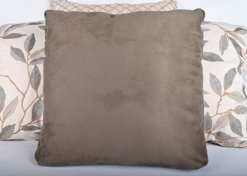 Contemporary Decorative Accent Pillows EBTH