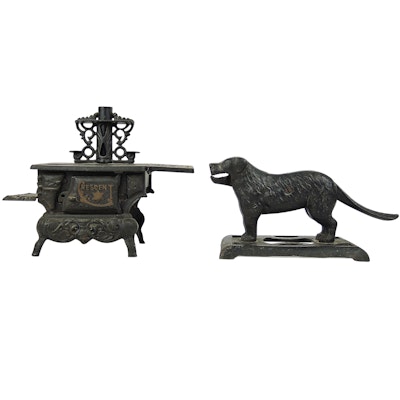 Cast Iron Dog Nut Cracker and Crescent Salesman Sample Stove Cast Iron Dog Nut Cracker and Crescent Salesman Sample Stove