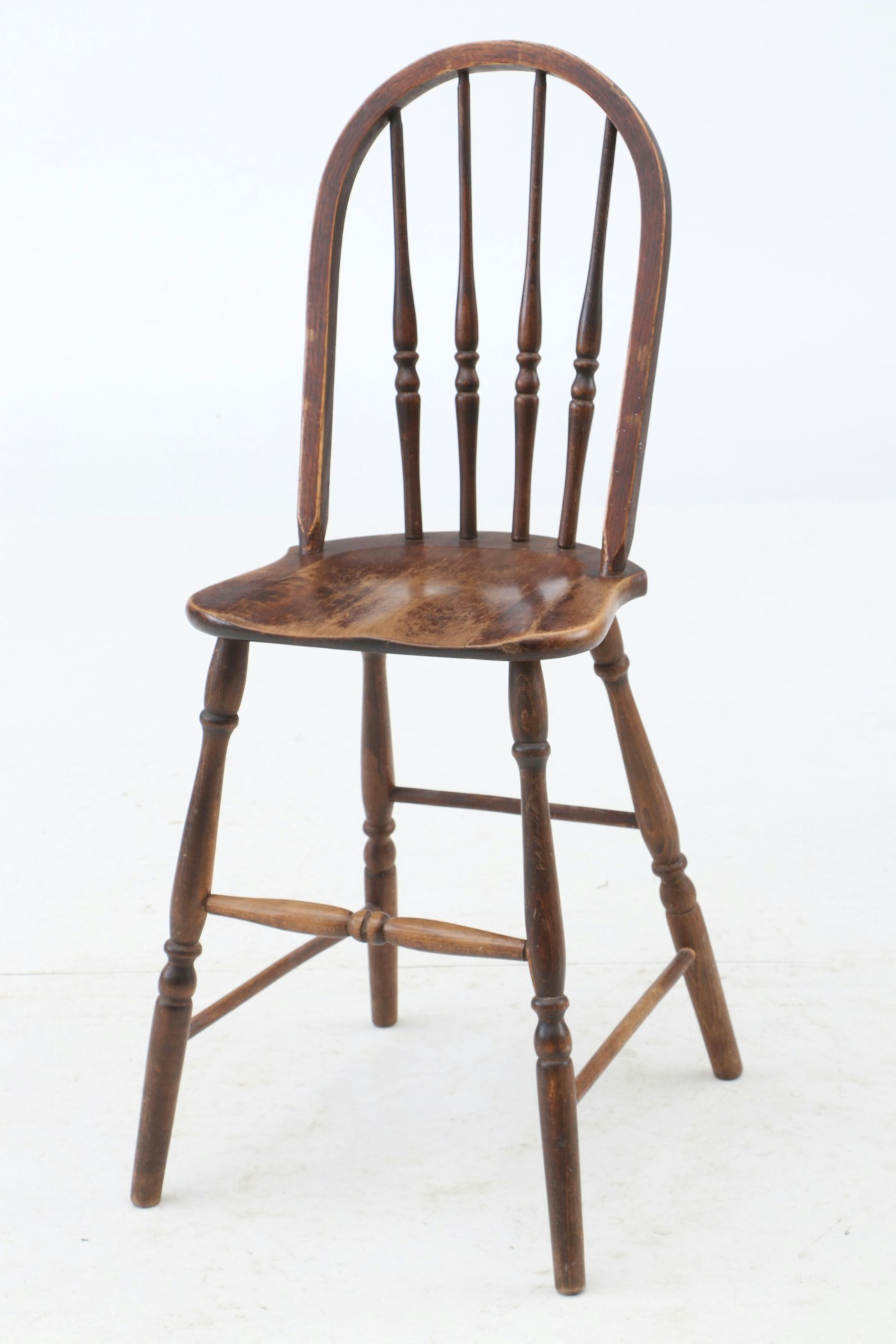 Download Vintage Windsor Style Side Chairs by Phoenix Chair Company | EBTH