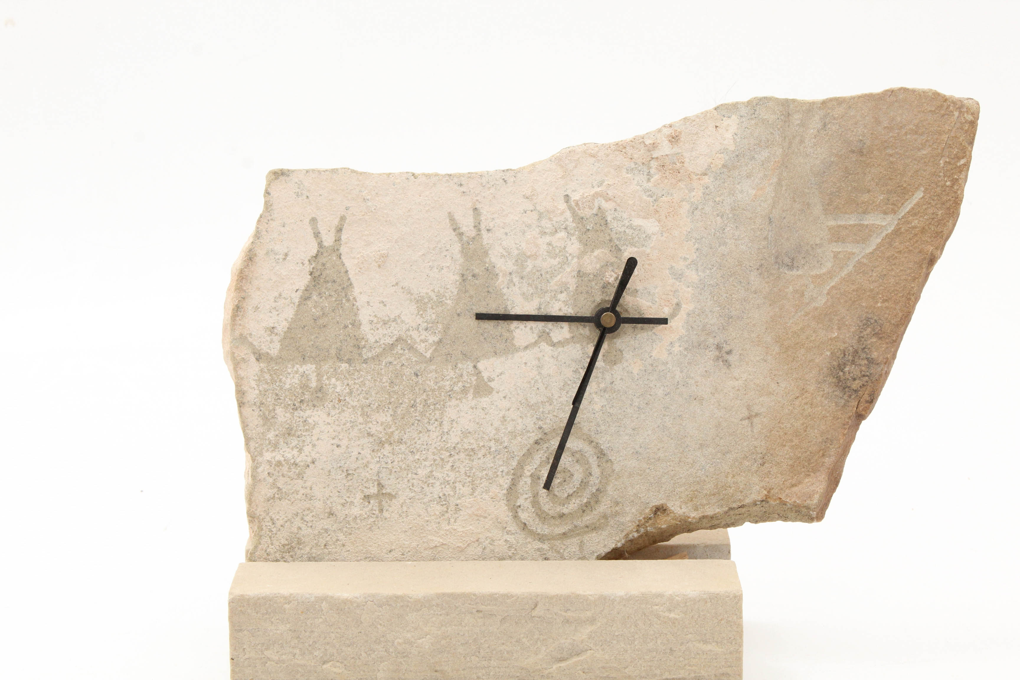 Southwestern Style Carved Sandstone Clock | EBTH