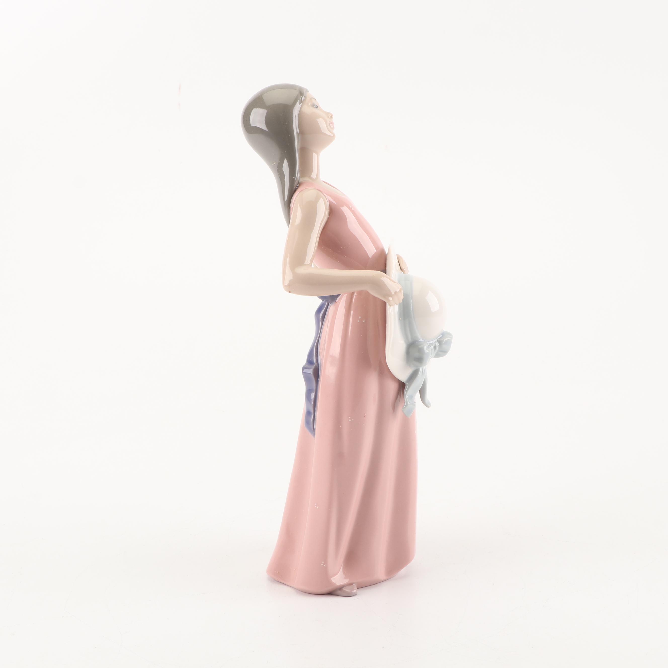 Lladró "Girl with Straw Hat" Porcelain Figurine EBTH