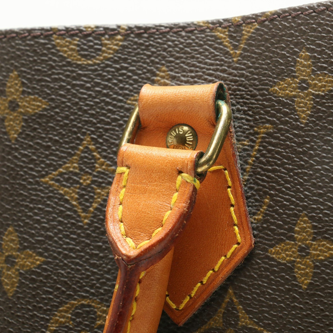 LOUIS VUITTON c.1994 Limited Edition Golf Cup Hawaii LV Monogram Excursion  Bag at 1stDibs