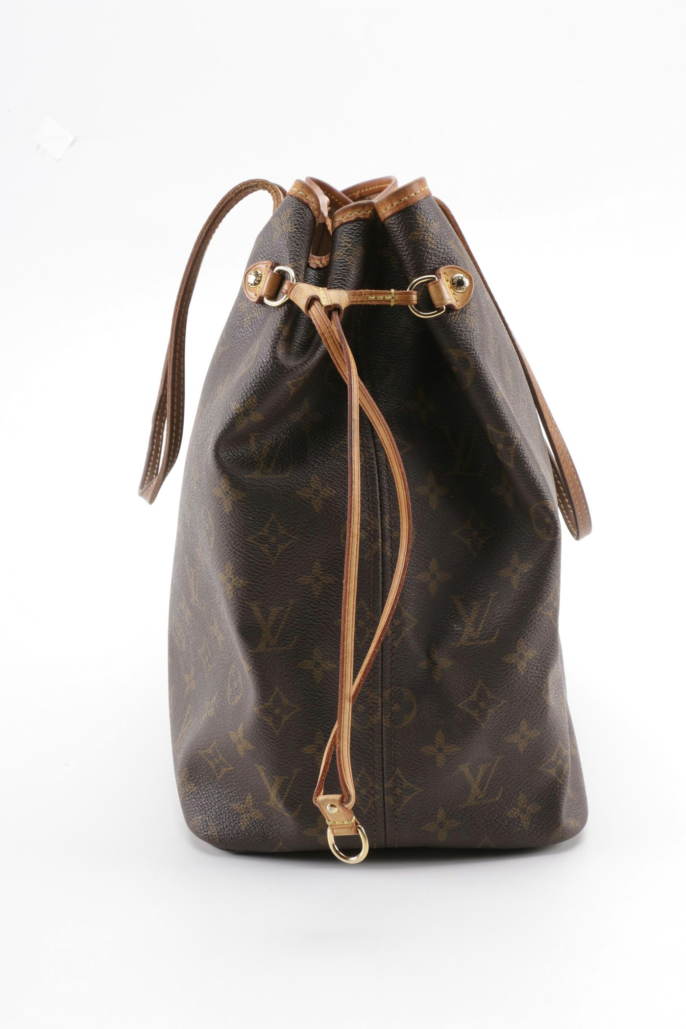 Louis Vuitton Limited Edition Paris Souple Wish Bag Leather at 1stDibs   limited edition paris bag, wish shoulder bags, louis vuitton paris limited  edition