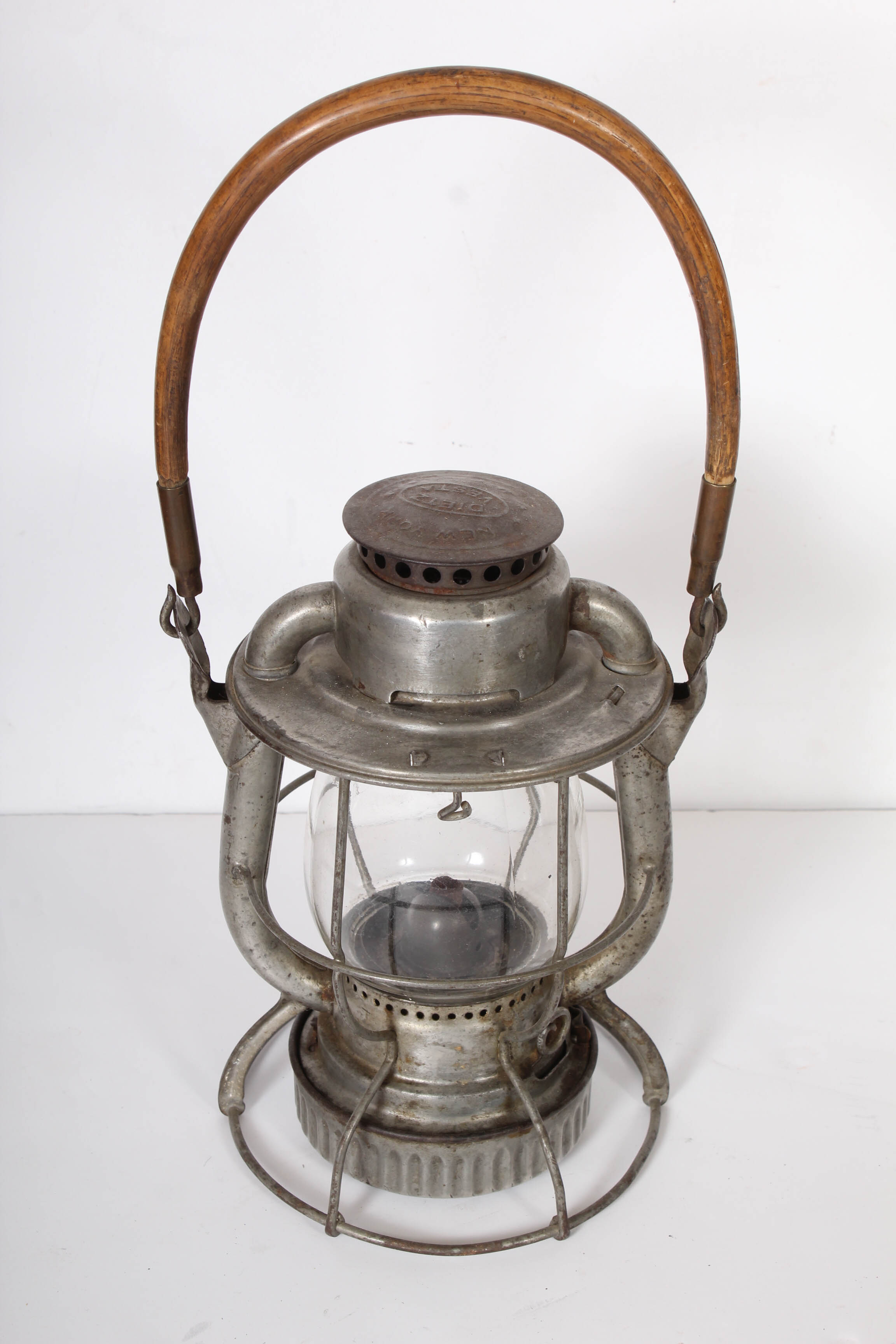 antique dietz lantern