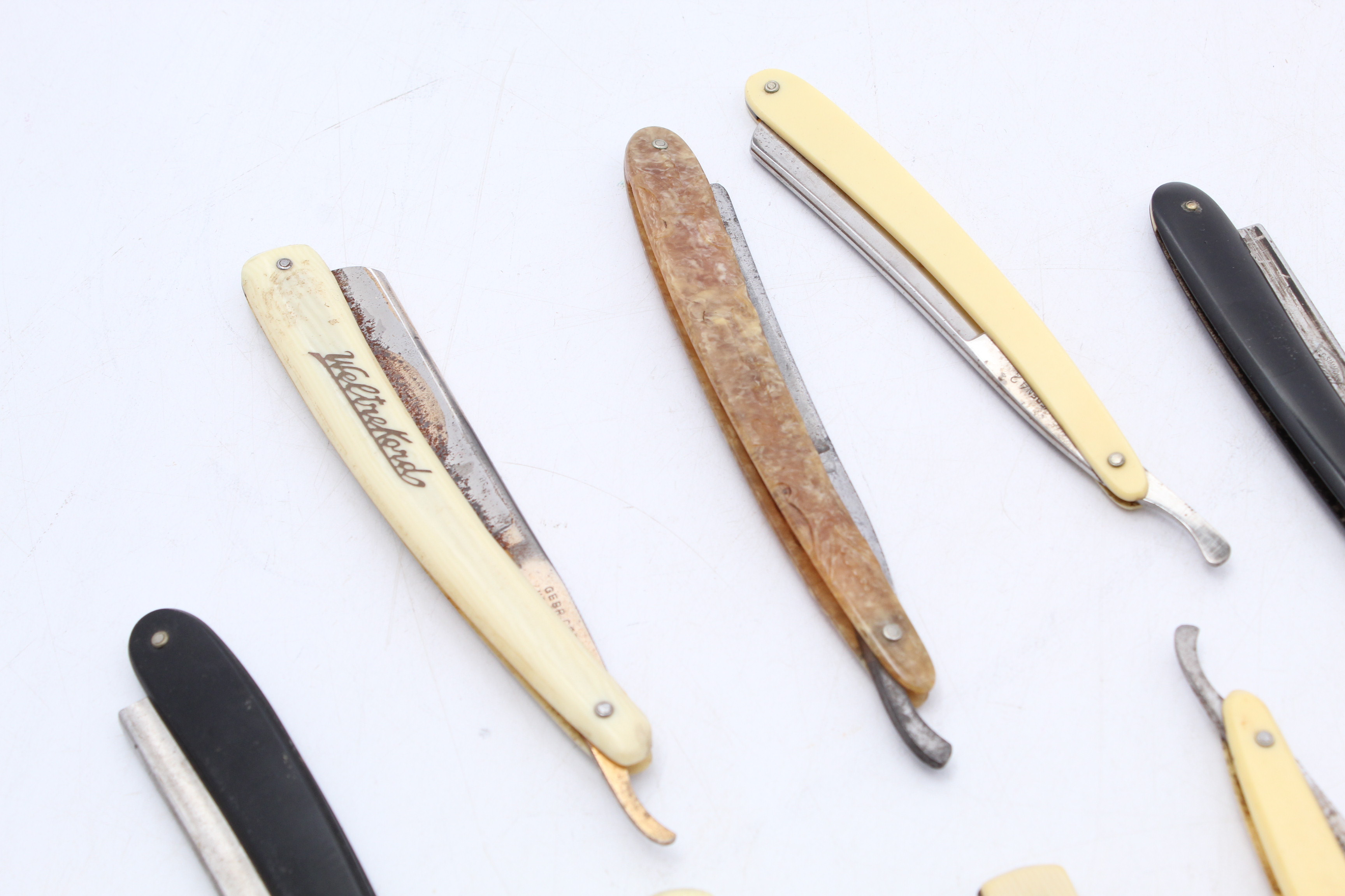 Straight Razors | EBTH