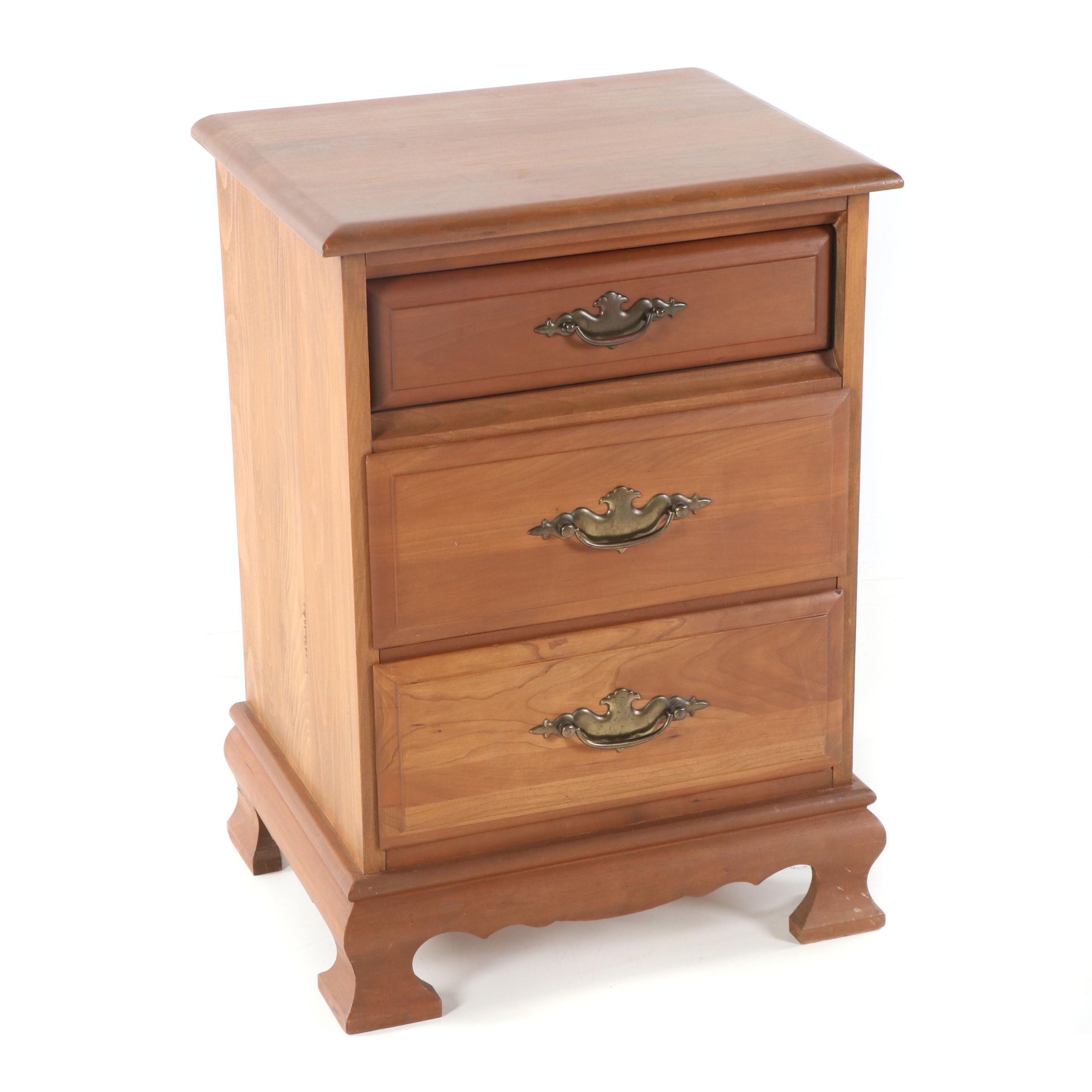 Federal Style Maple ThreeDrawer Nightstand, 21st Century EBTH