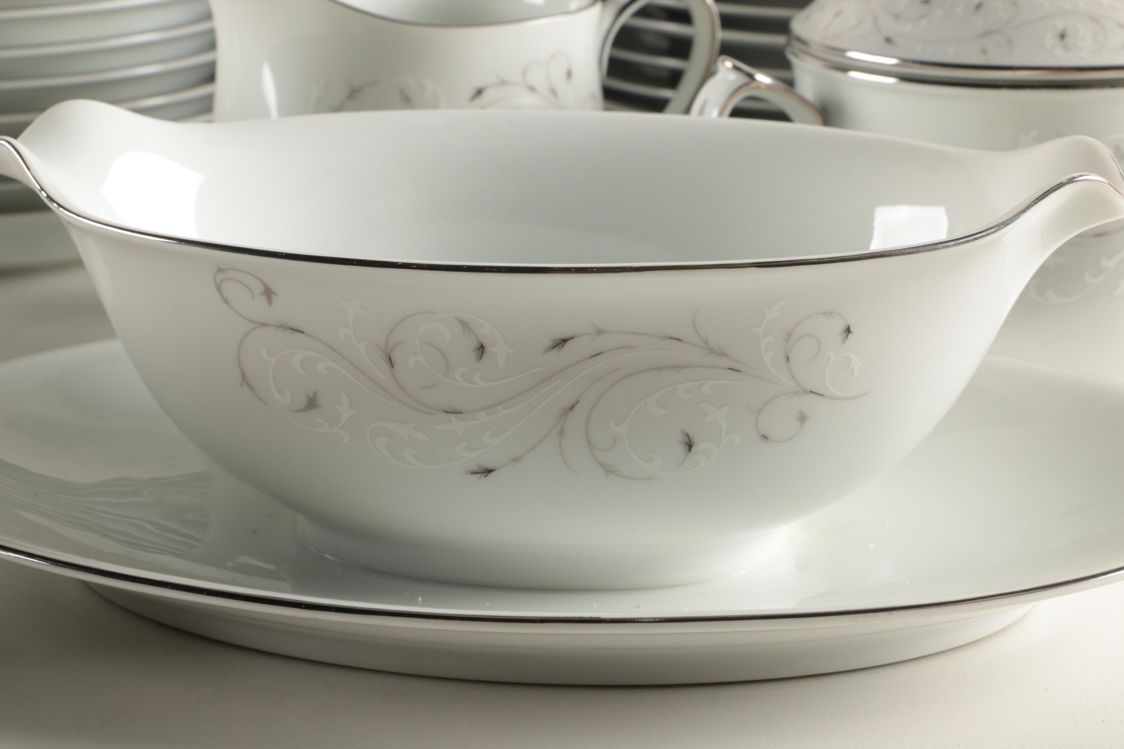 Fukagawa Hand-Painted "Harmony" Porcelain Dinnerware | EBTH