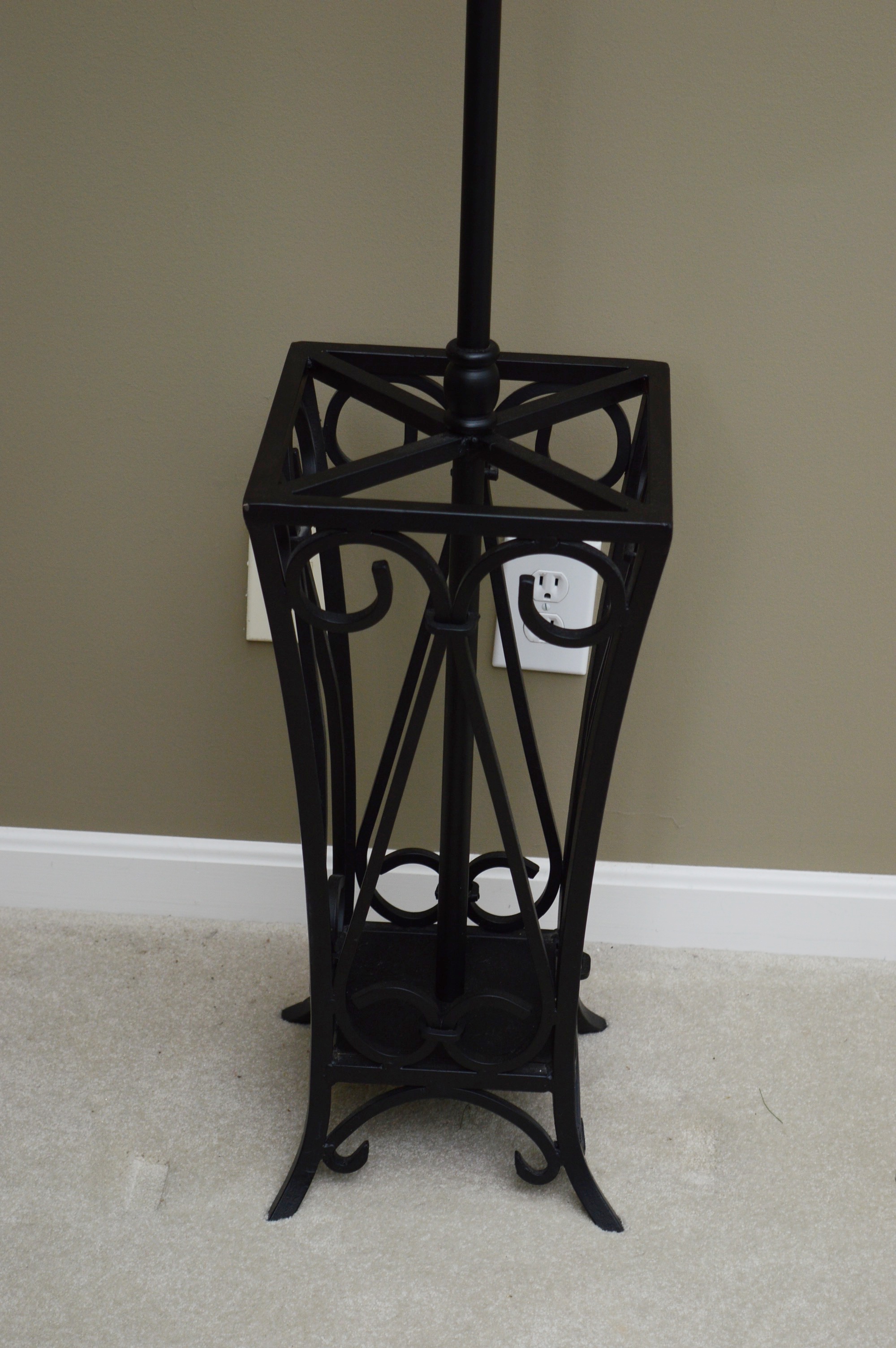 Pottery Barn Wrought Iron Coat Tree with Umbrella Stand EBTH