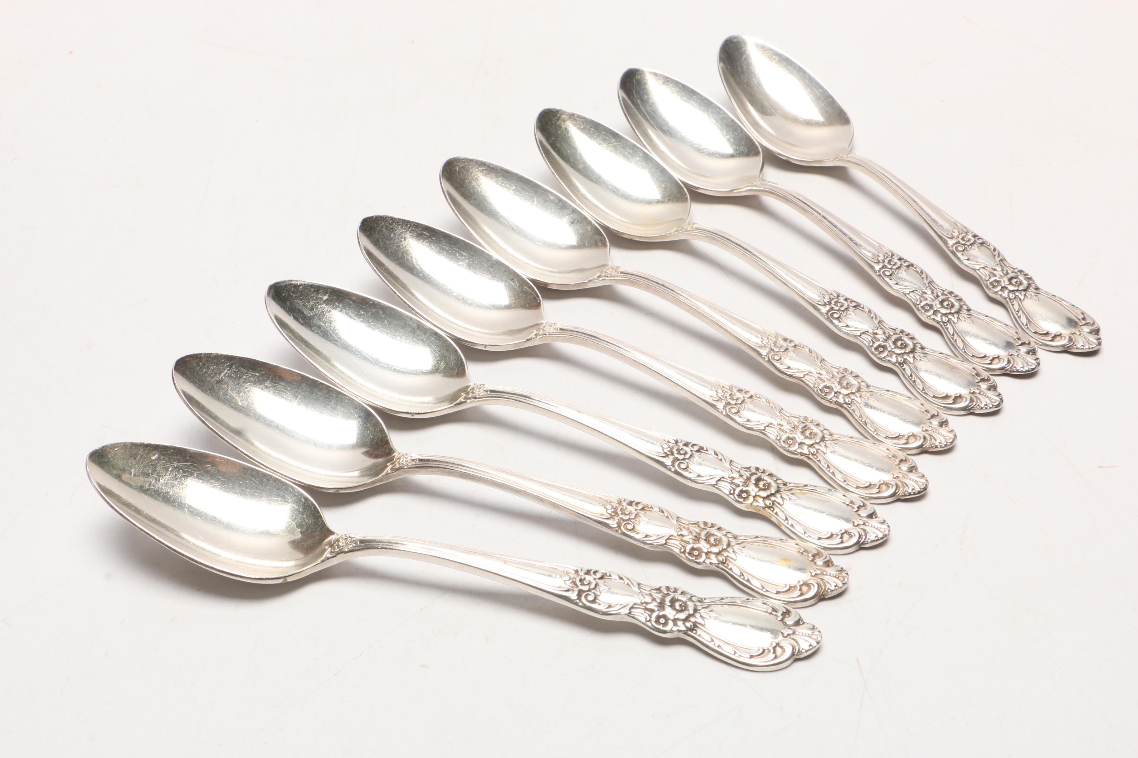 1847 Rogers Bros "Heritage" Silver Plate Flatware Set EBTH