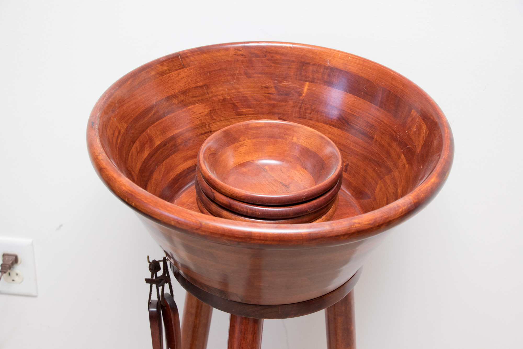 Wooden Salad Bowl with Stand EBTH