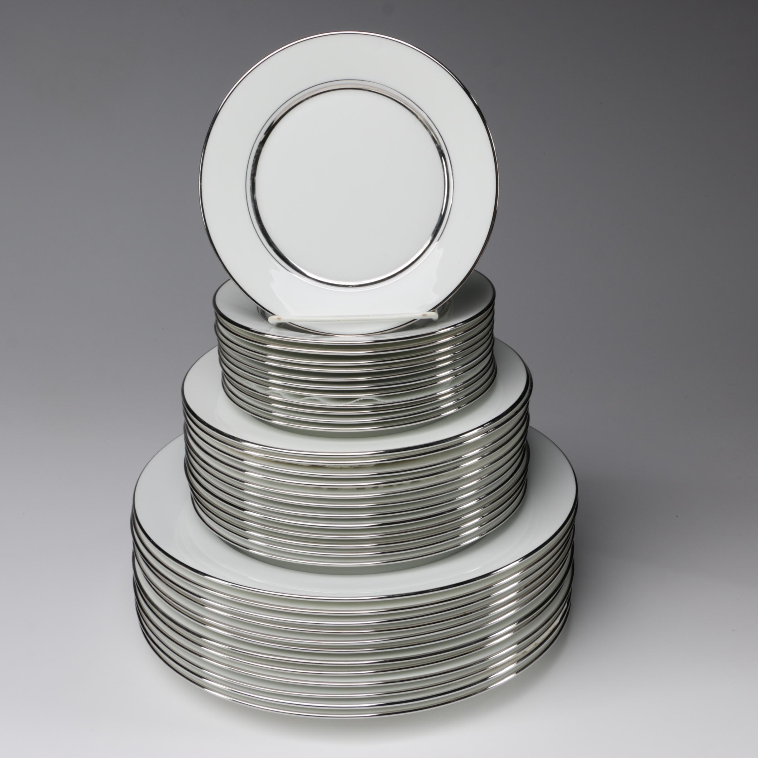 Oxford "Lexington" Bone China Dinnerware, 20th Century EBTH