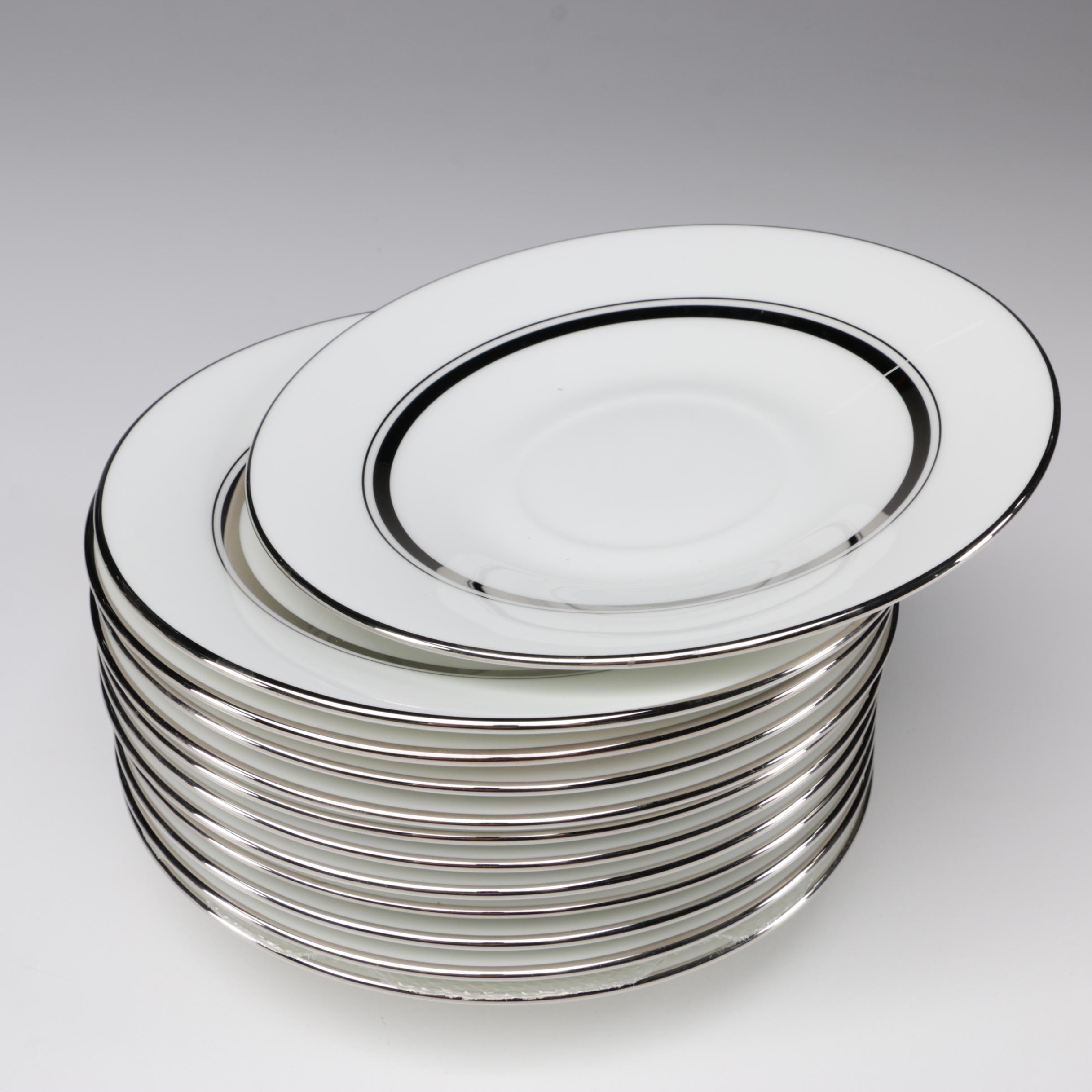 Oxford "Lexington" Bone China Dinnerware, 20th Century EBTH