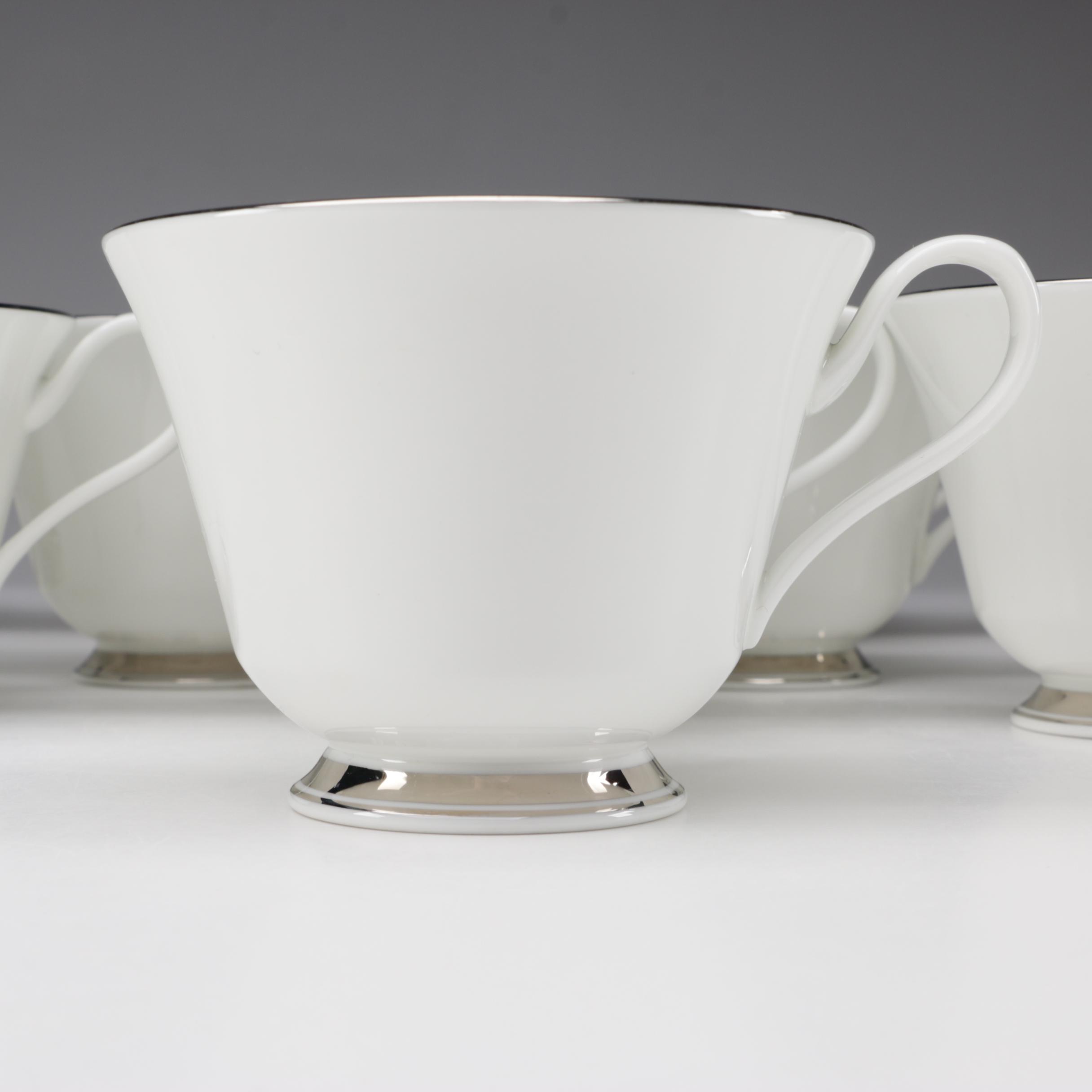 Oxford "Lexington" Bone China Dinnerware, 20th Century EBTH