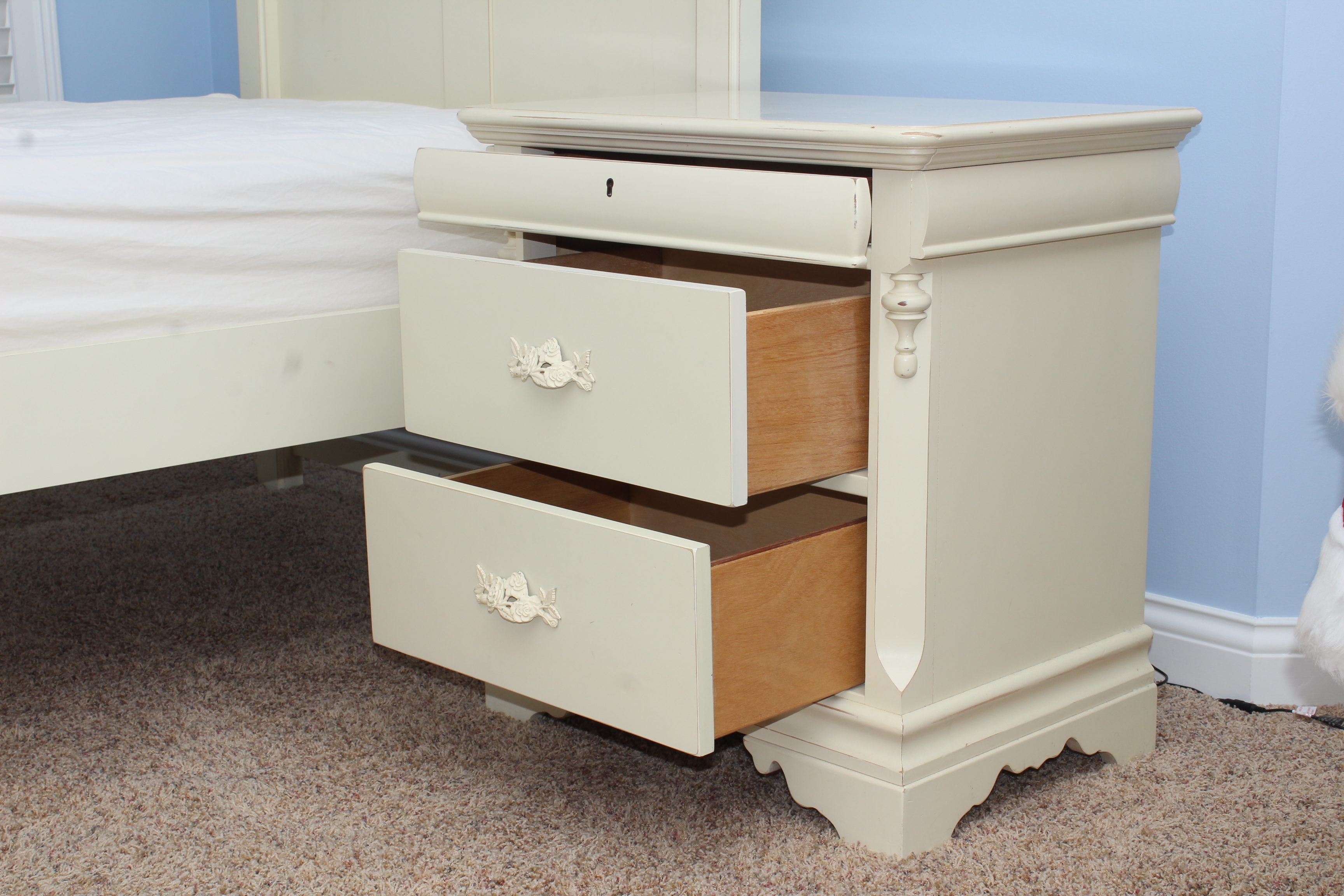Betsy Cameron for Lexington Twin Size Bed Frame and Nightstand EBTH