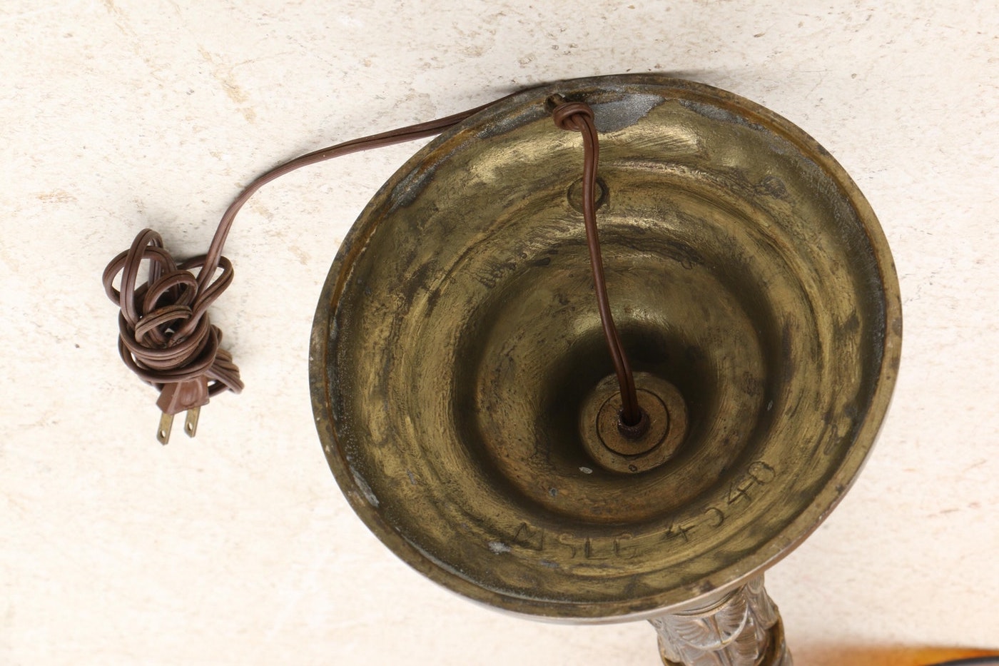 Mutual Sunset Lamp Company Table Lamp with Shade, Mid to Late 20th