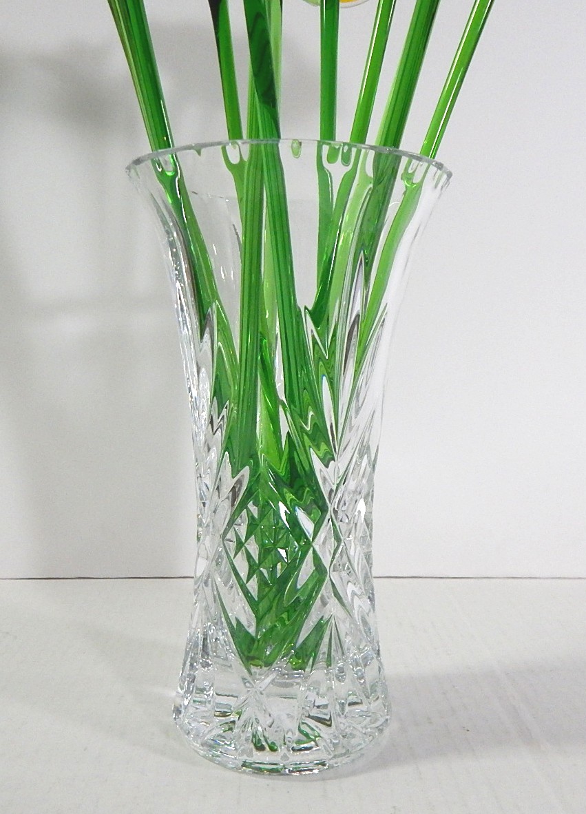 Decorative Hand Blown Glass Flower Stems and Pressed Glass Vase EBTH