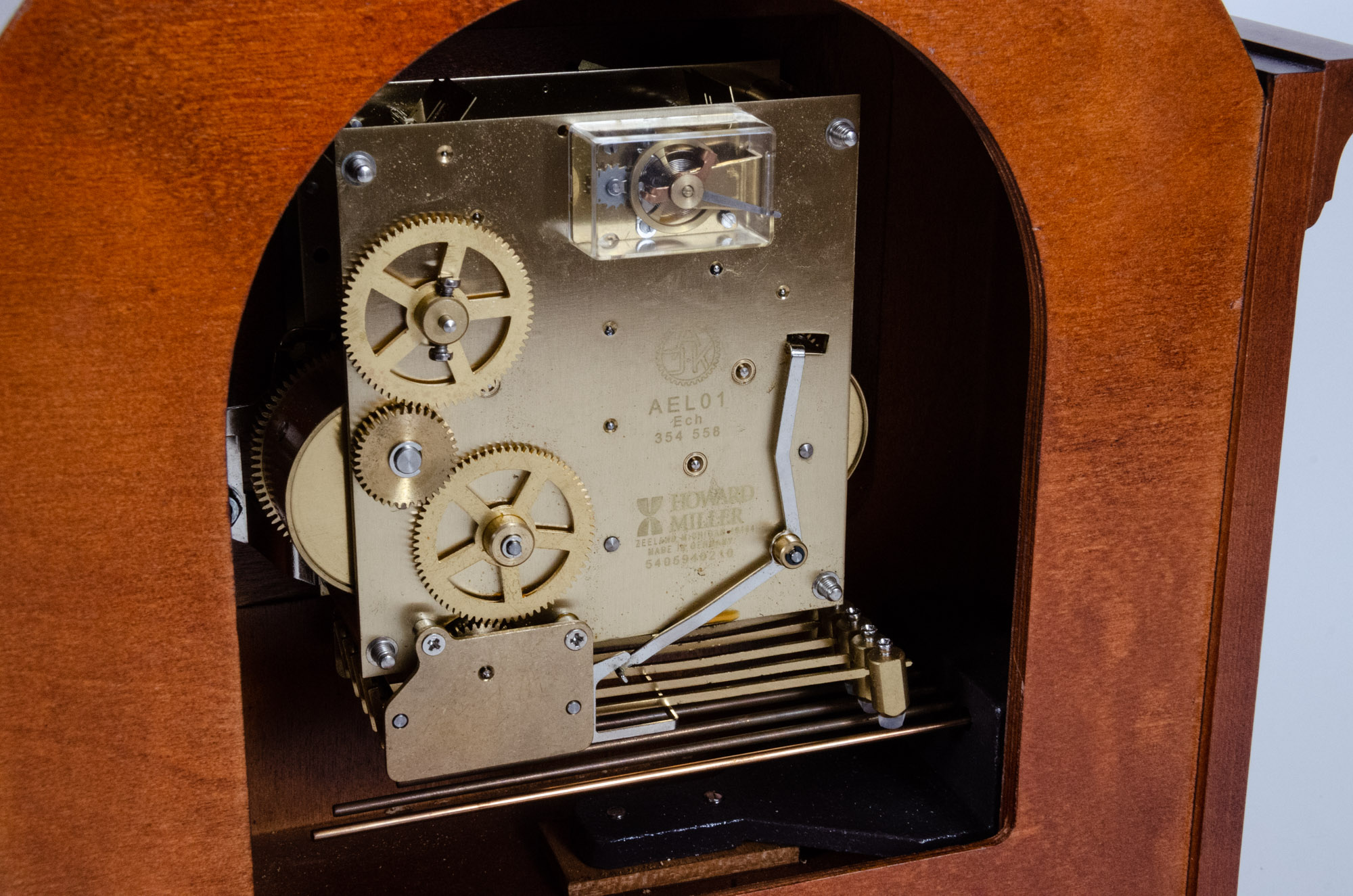 Howard Miller "New Haven Keywound" Mantel Clock EBTH