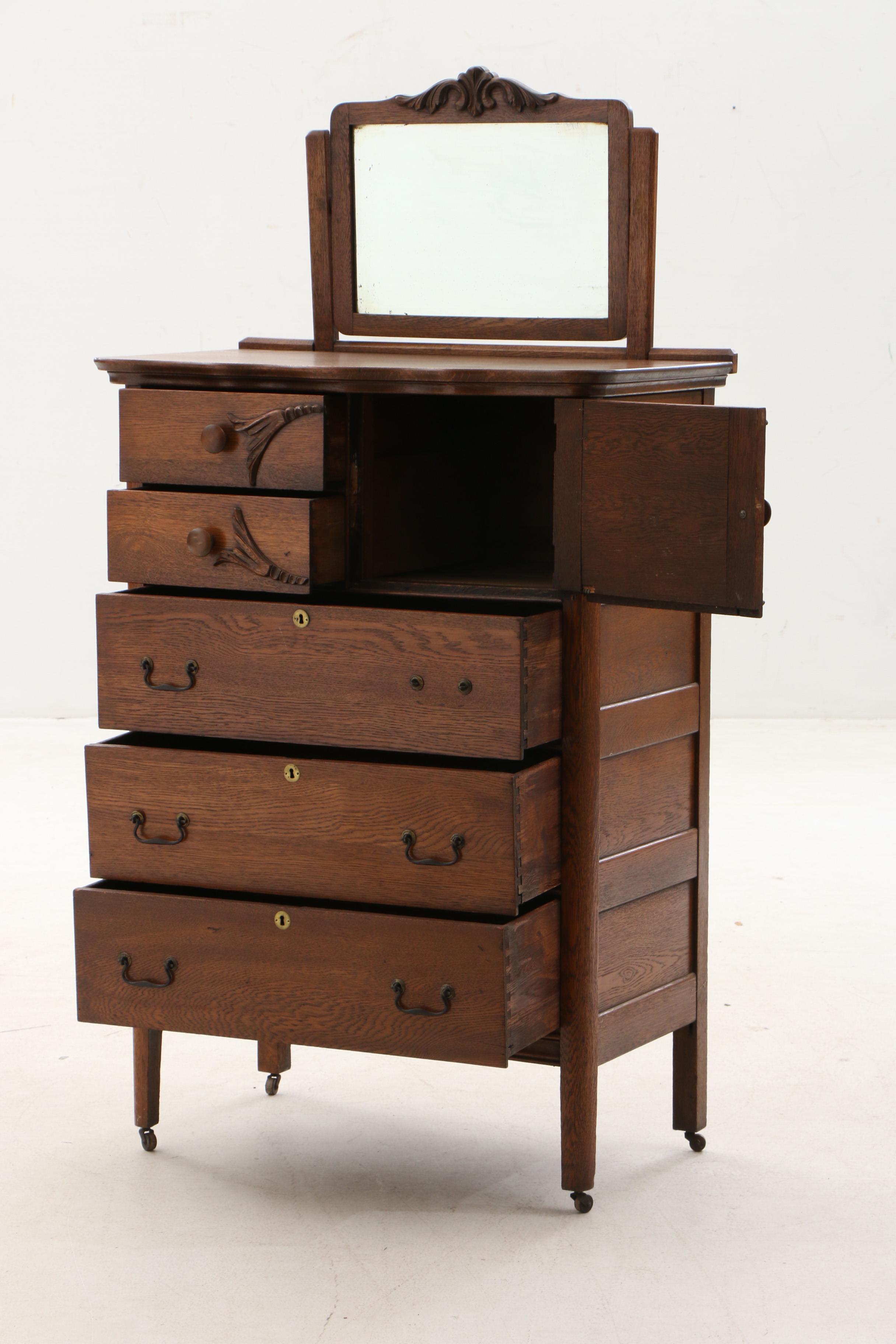 Late Victorian Oak Dresser with Mirror EBTH