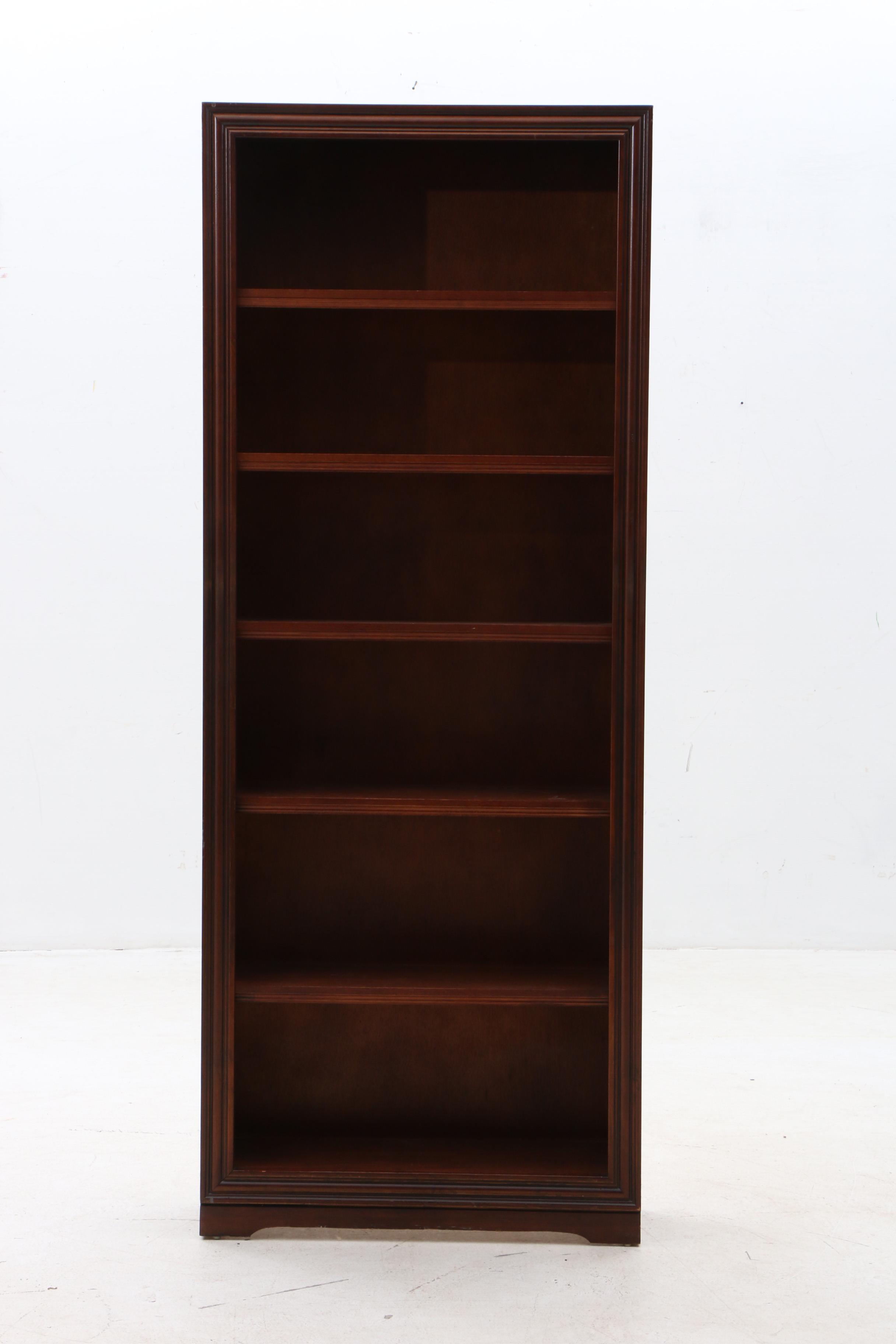 Hamilton Heritage Mahogany Finish Bookcase EBTH
