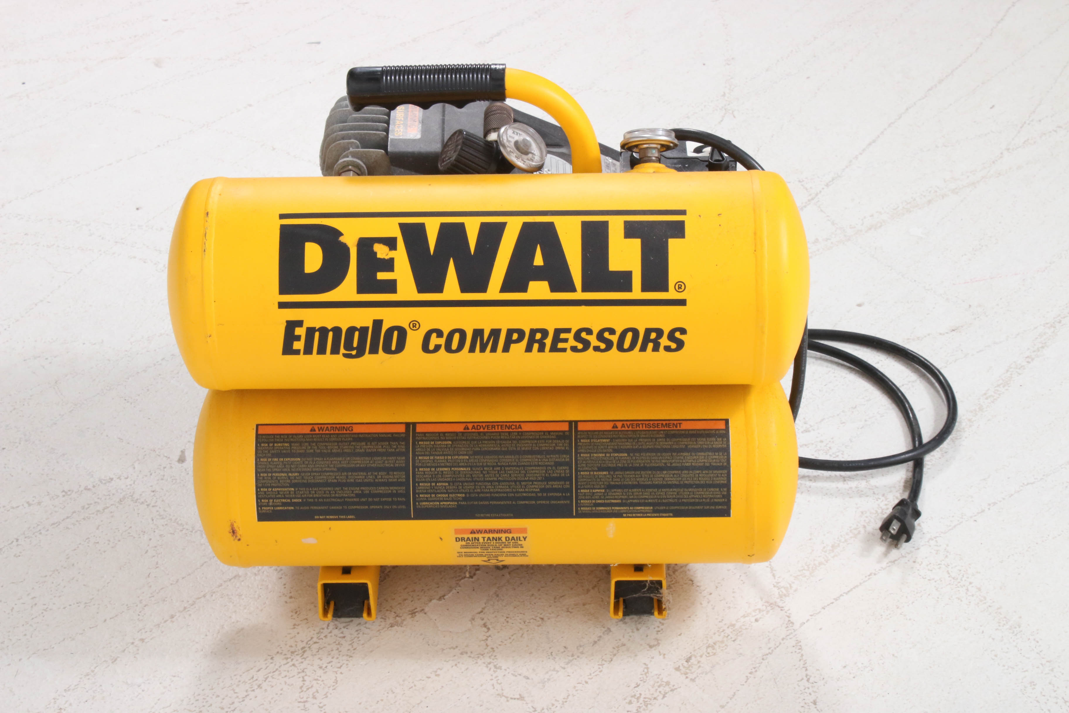 DeWalt Emglo Compressor EBTH