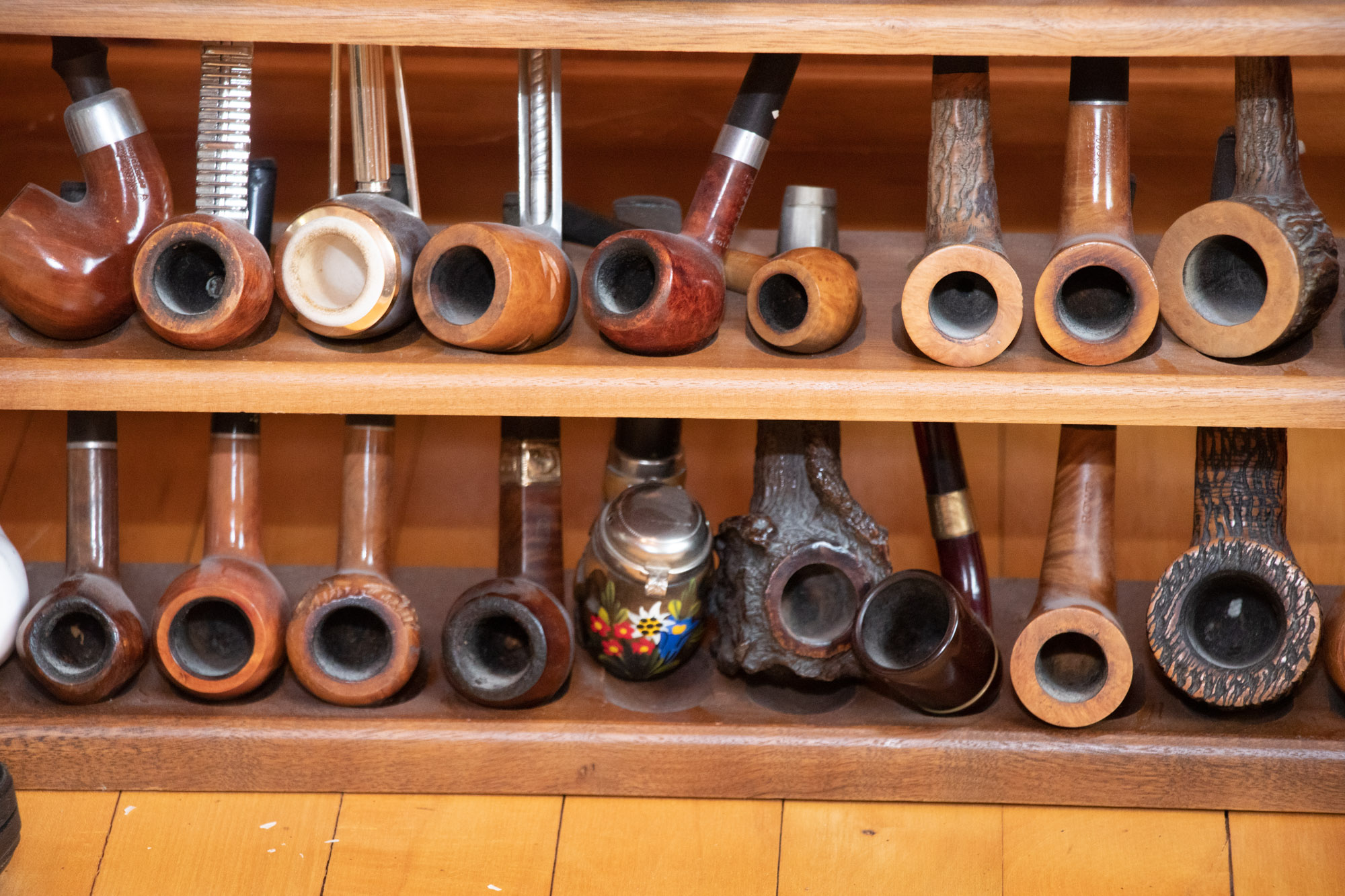 Tobacco Pipe Collection featuring Peterson Pipes EBTH