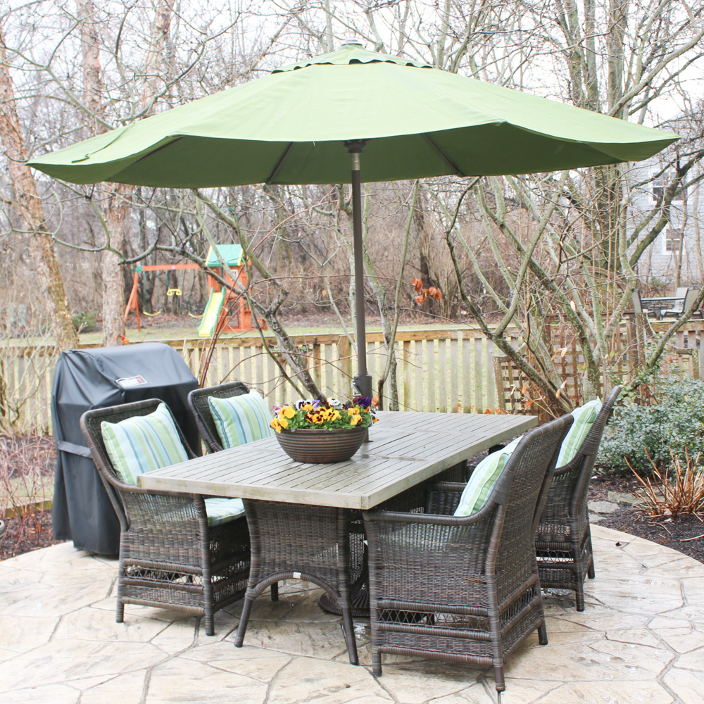 Smith & Hawken Wicker Outdoor Patio Dining Table with Chairs and