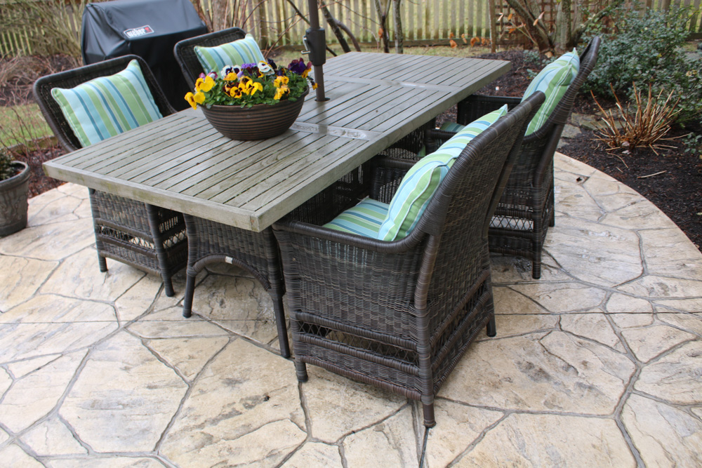 Smith & Hawken Wicker Outdoor Patio Dining Table with Chairs and