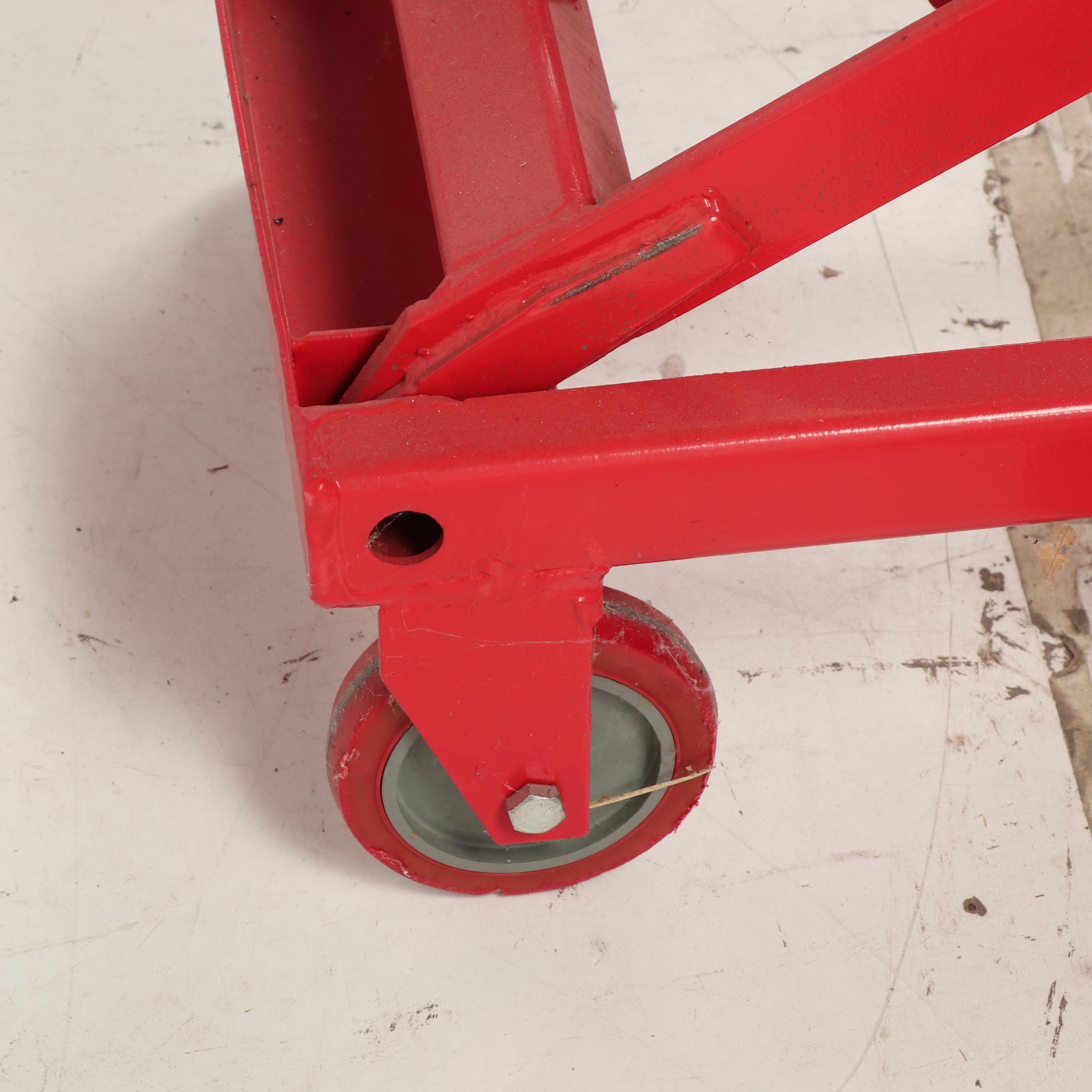 4000 Pound Hydraulic Floor Lift with Larkin Rolling Creeper EBTH