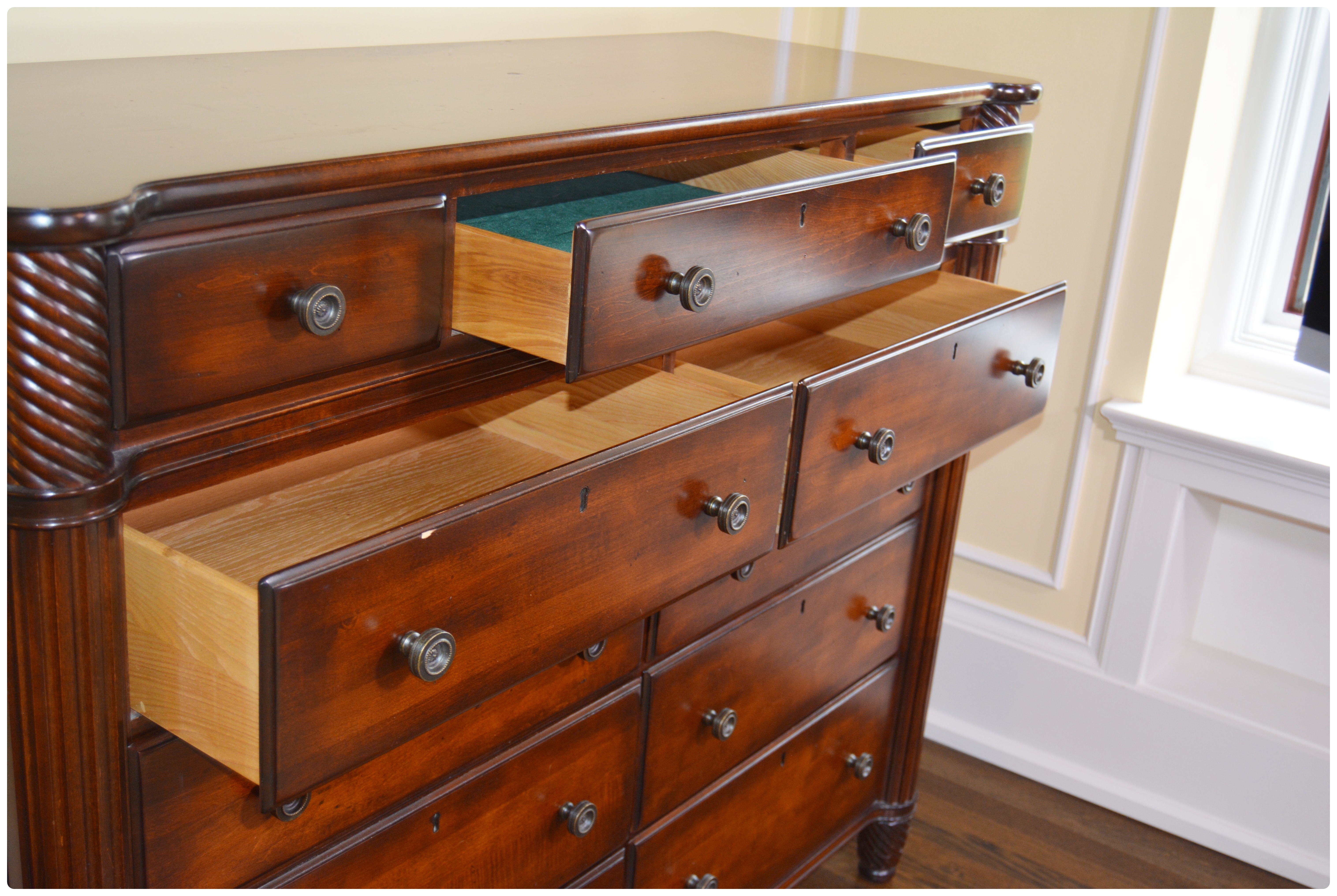Durham Furniture Washington's "Mount Vernon Collection" Chest of