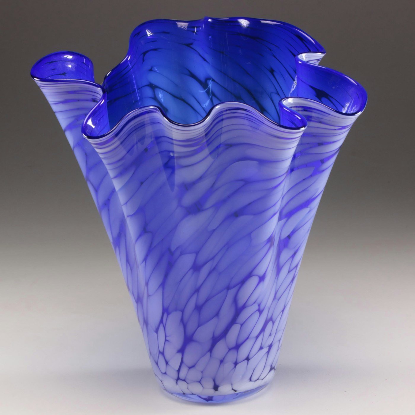 Alicja Handmade Polish Art Glass Vase EBTH