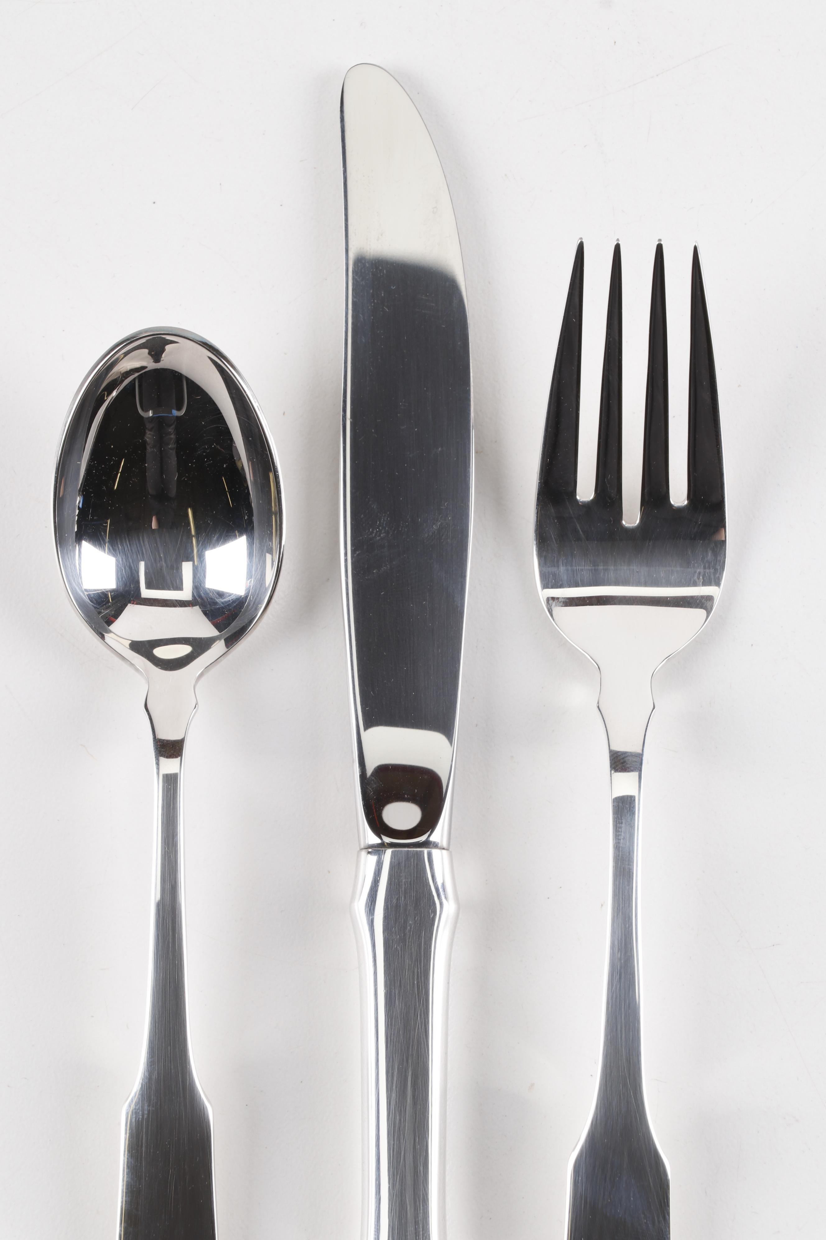 Towle "Byfield" Silver Plate Flatware EBTH