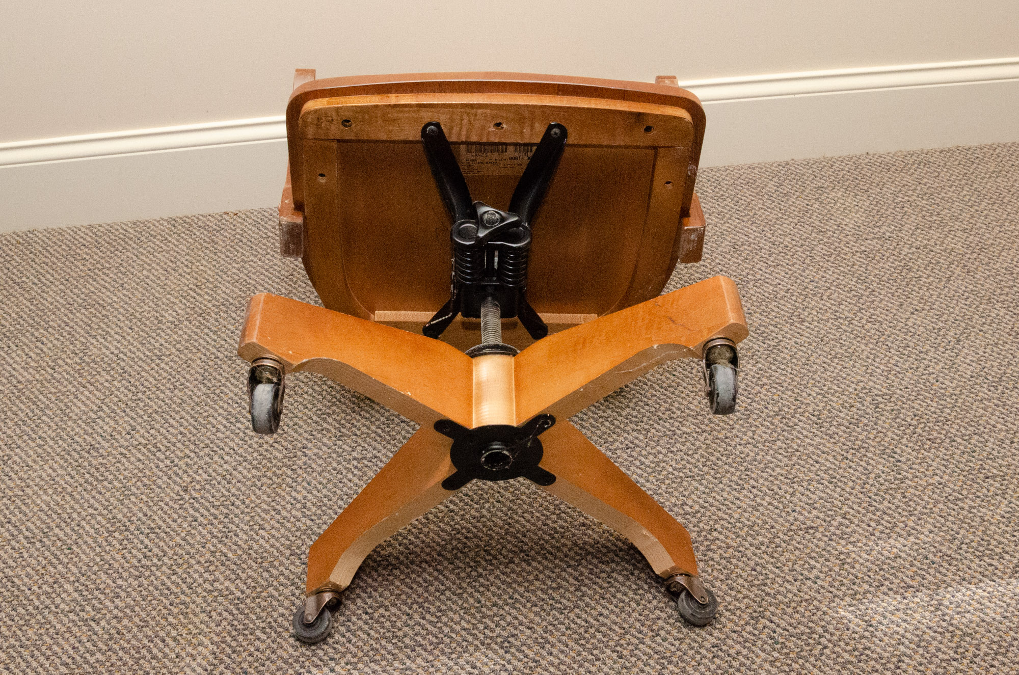 Mission Style Adjustable Office Chair | EBTH